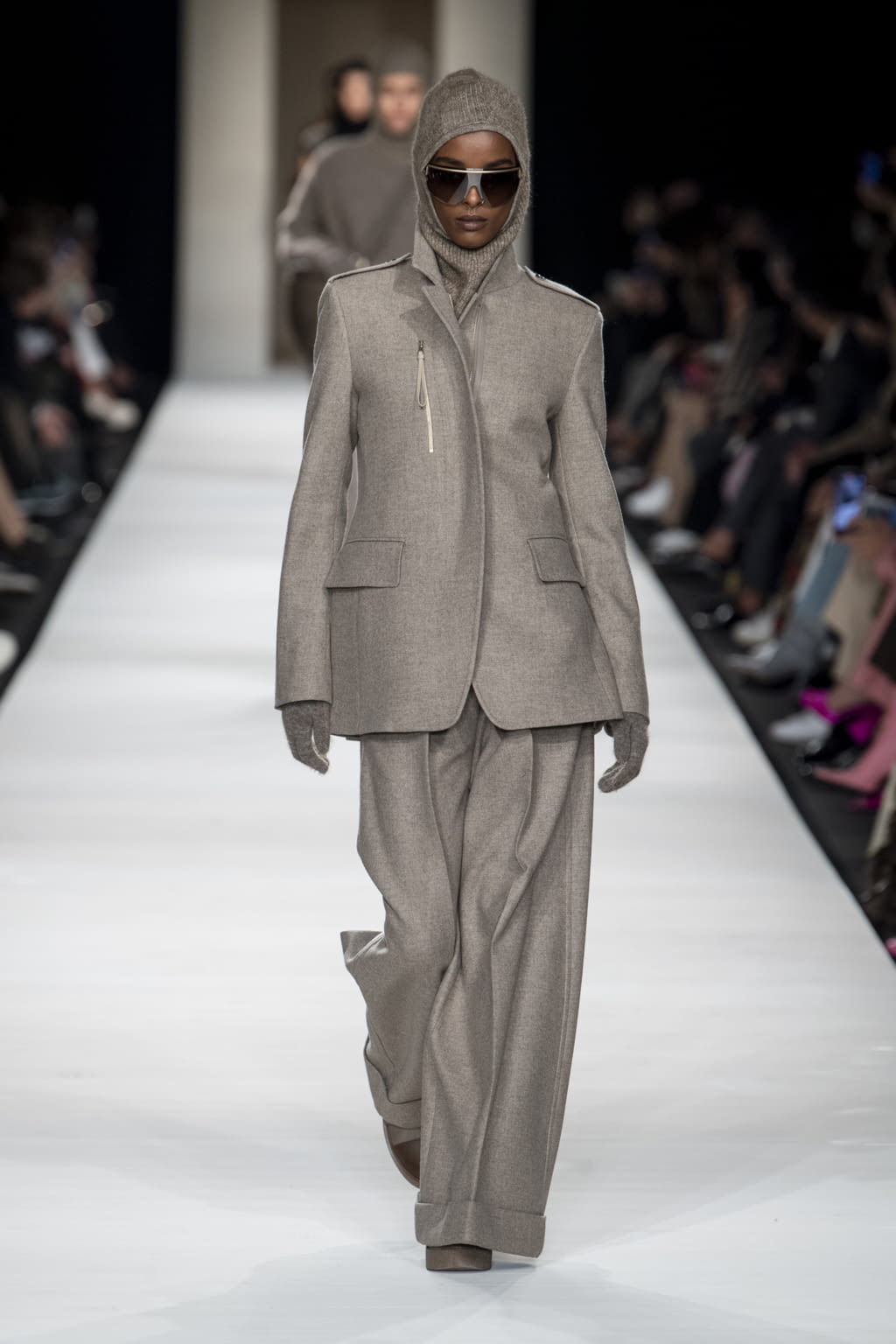 Fashion Week Milan Fall/Winter 2022 look 26 from the Max Mara collection 女装