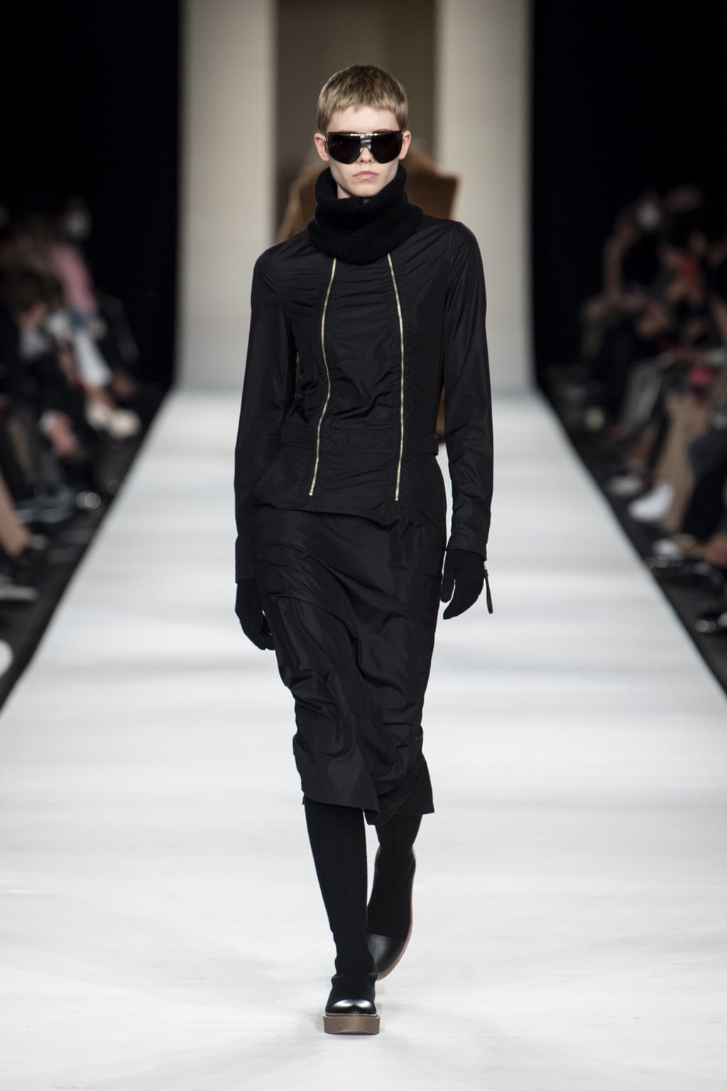 Fashion Week Milan Fall/Winter 2022 look 30 from the Max Mara collection 女装