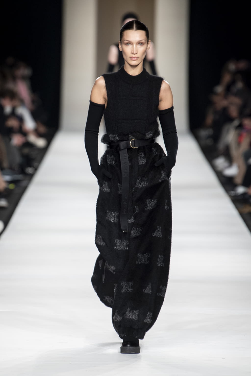 Fashion Week Milan Fall/Winter 2022 look 48 de la collection Max Mara womenswear