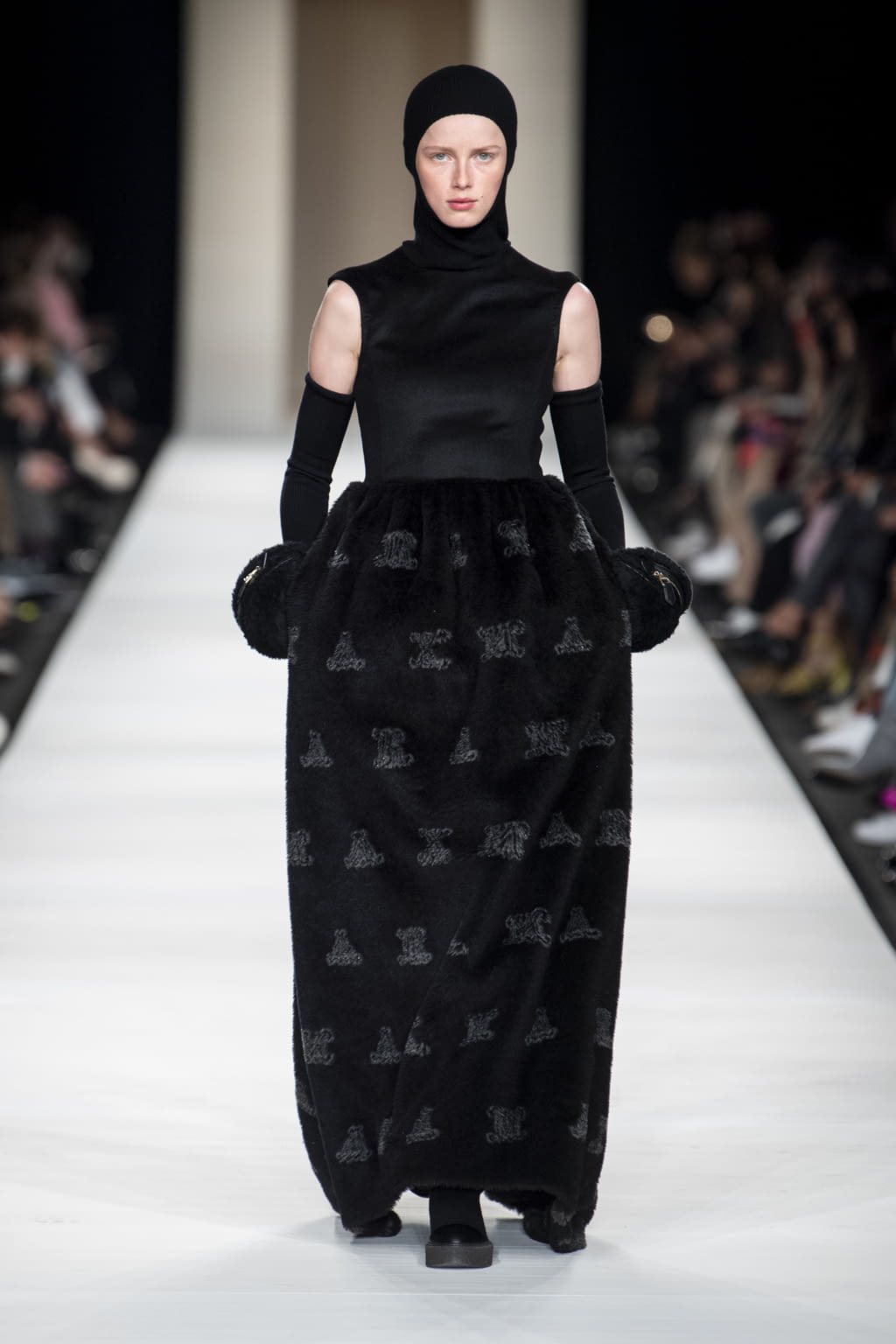 Fashion Week Milan Fall/Winter 2022 look 49 de la collection Max Mara womenswear