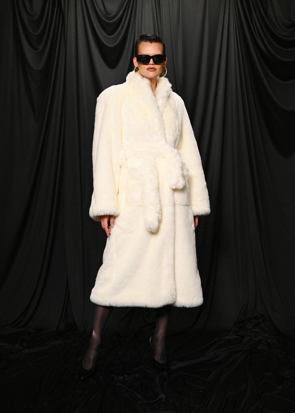 Fashion Week Paris Fall/Winter 2023 look 2 from the ROWEN ROSE collection womenswear