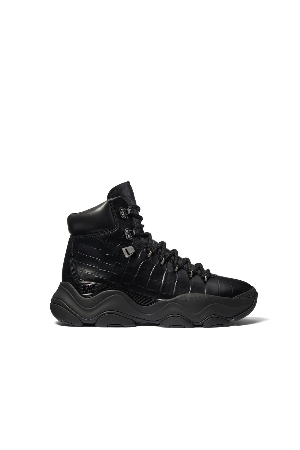 Fashion Week New York Fall/Winter 2024 look 20 de la collection Michael Kors Men menswear accessories