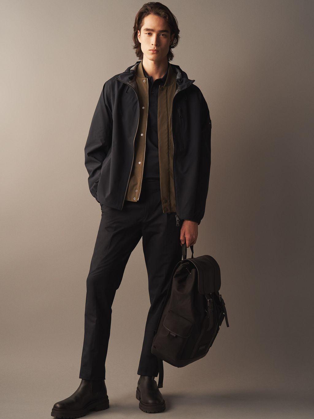 Fashion Week New York Fall/Winter 2024 look 9 from the Tommy Hilfiger collection menswear