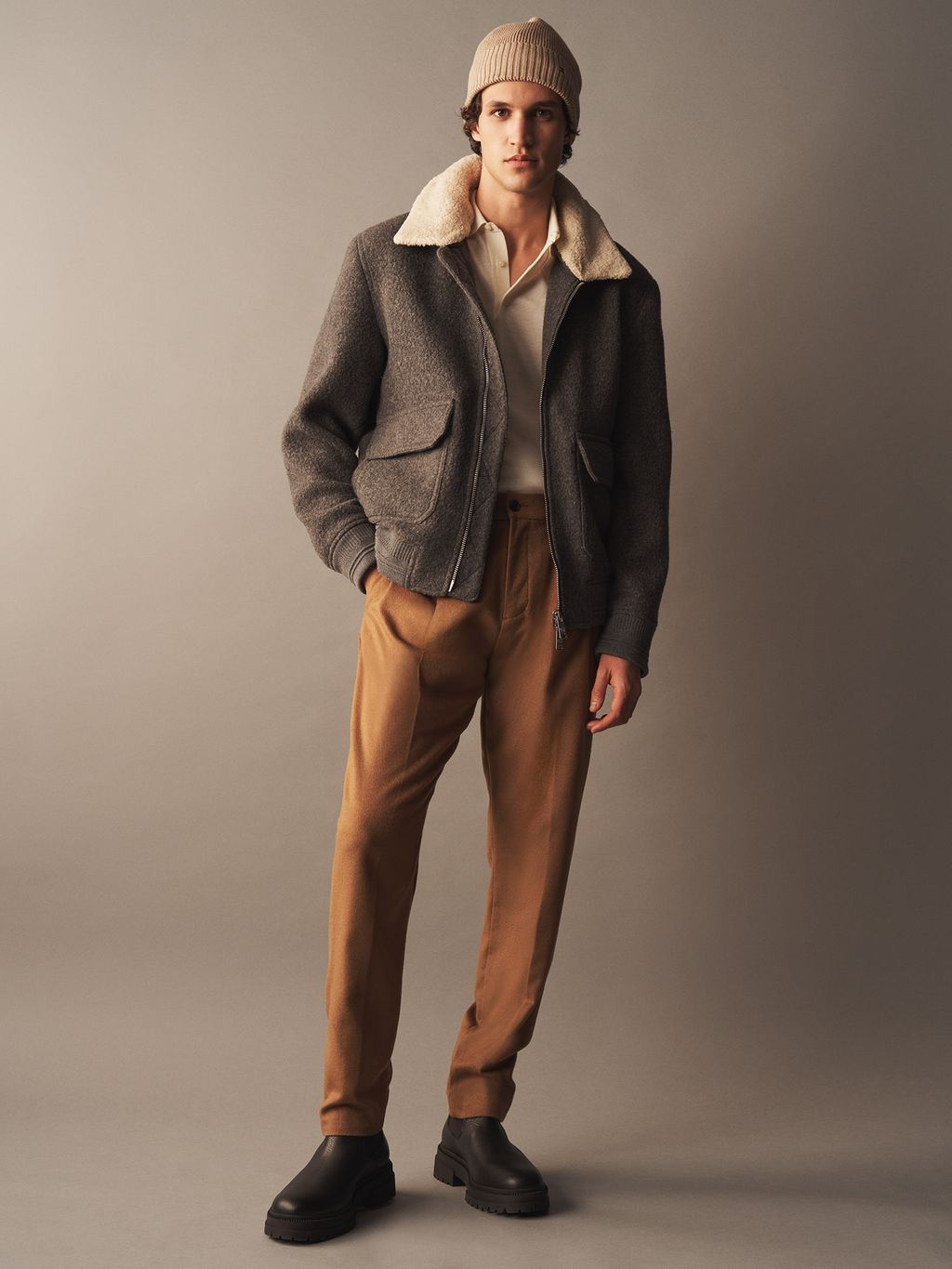Fashion Week New York Fall/Winter 2024 look 37 from the Tommy Hilfiger collection menswear