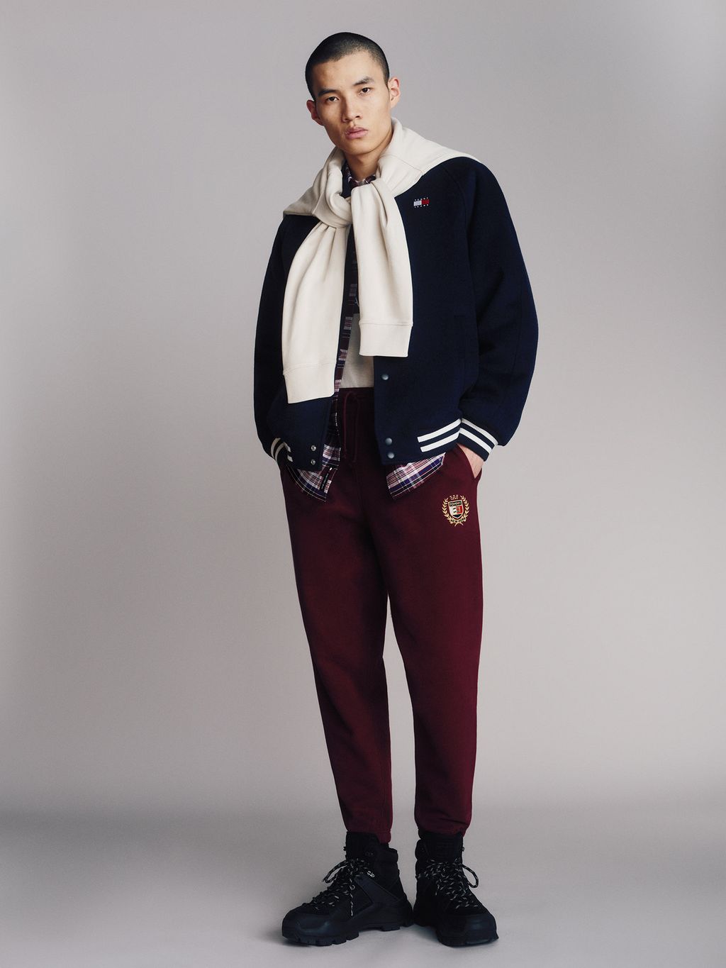 Fashion Week New York Fall/Winter 2024 look 18 from the Tommy Jeans collection 女装