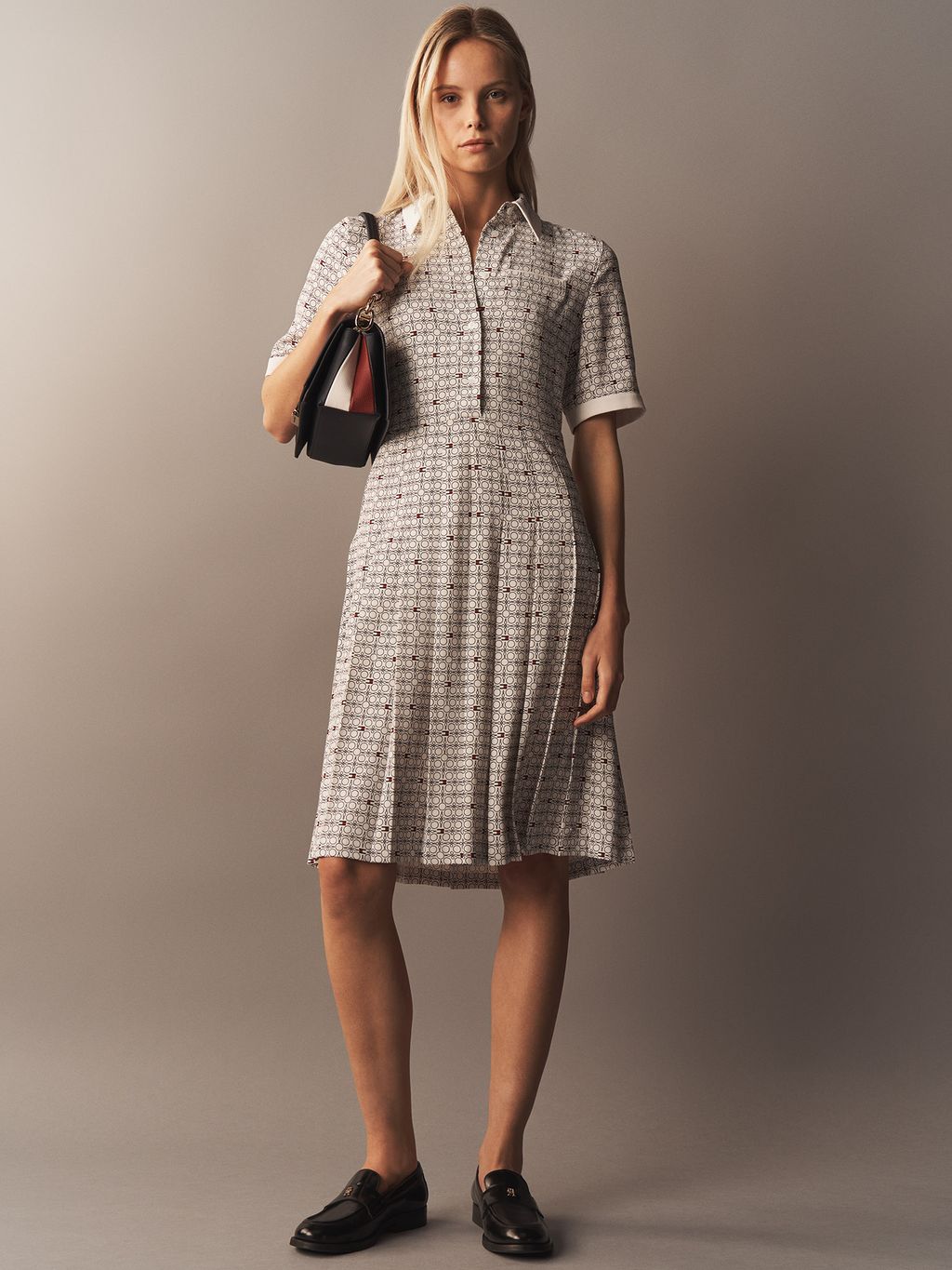 Fashion Week New York Fall/Winter 2024 look 92 from the Tommy Hilfiger collection womenswear