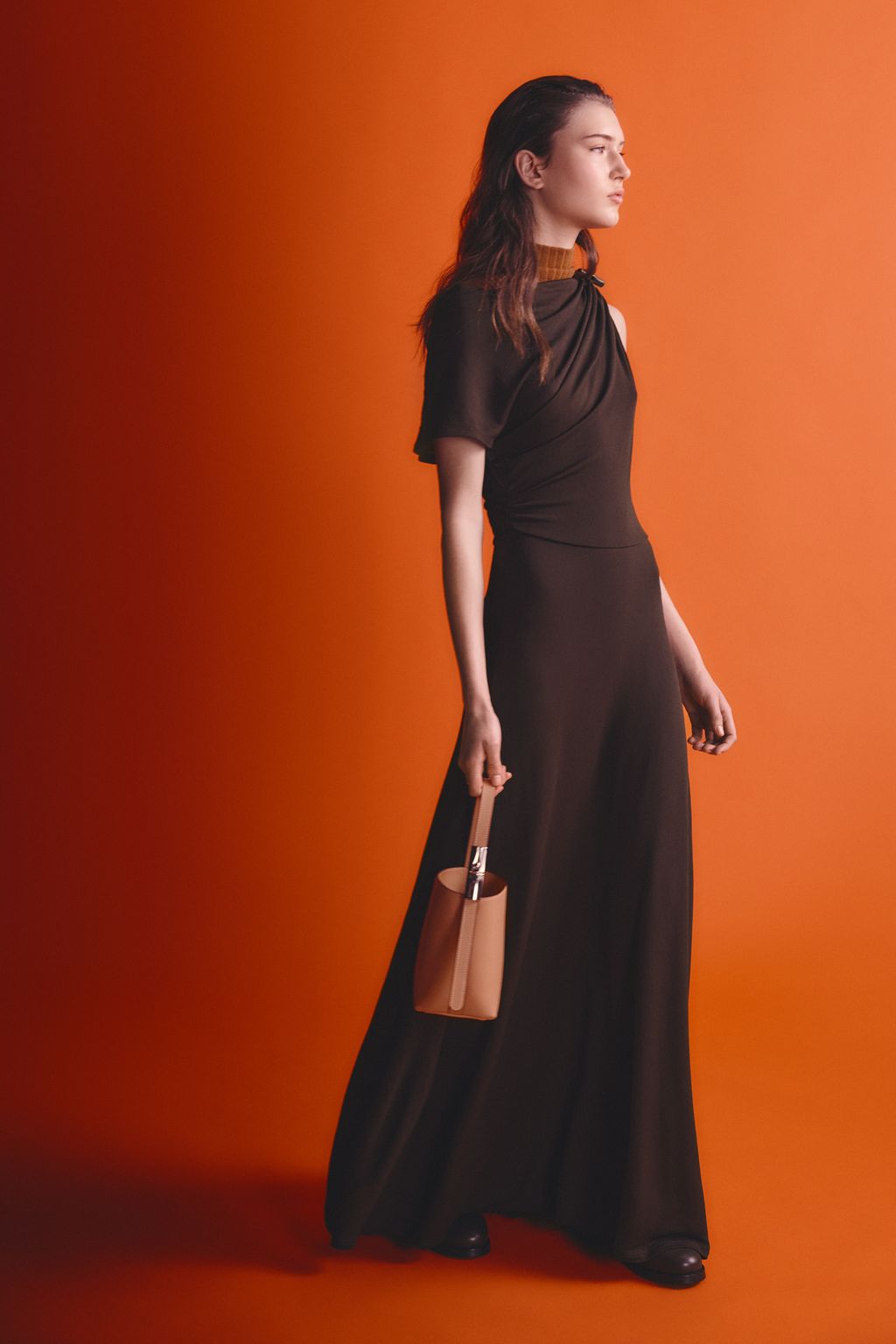 Fashion Week Paris Fall/Winter 2026 look 55 from the Longchamp collection 女装