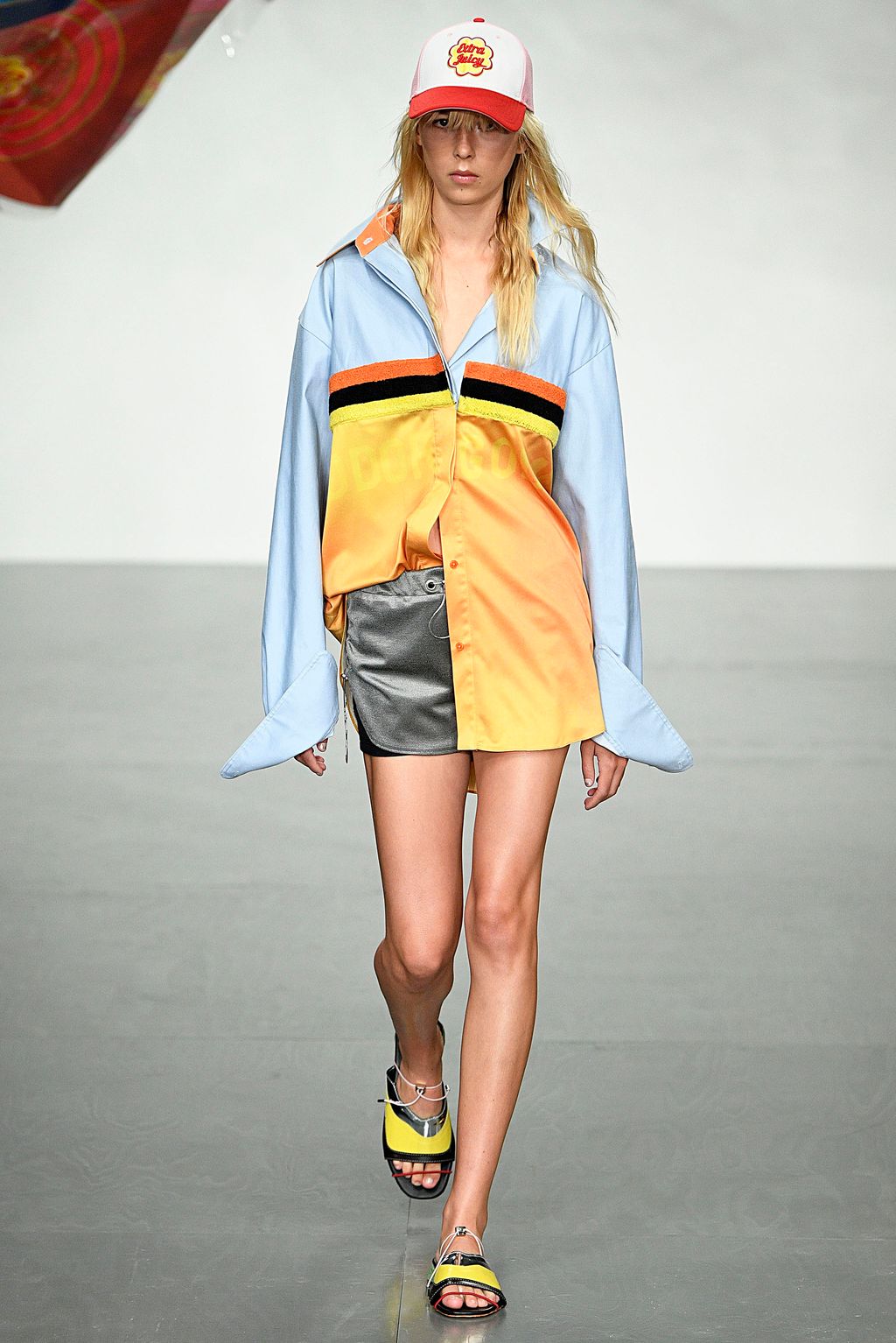 Fashion Week London Spring/Summer 2018 look 15 from the Fyodor Golan collection womenswear