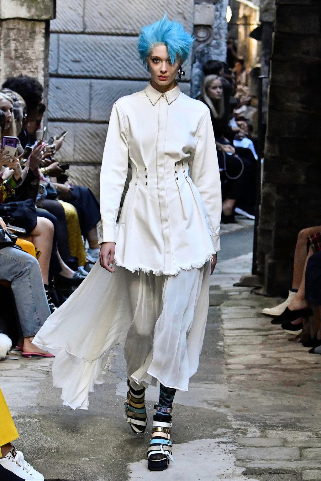 Fashion Week London Spring/Summer 2020 look 1 from the Fyodor Golan collection 女装
