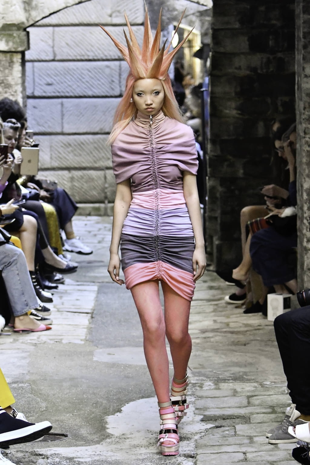Fashion Week London Spring/Summer 2020 look 9 de la collection Fyodor Golan womenswear