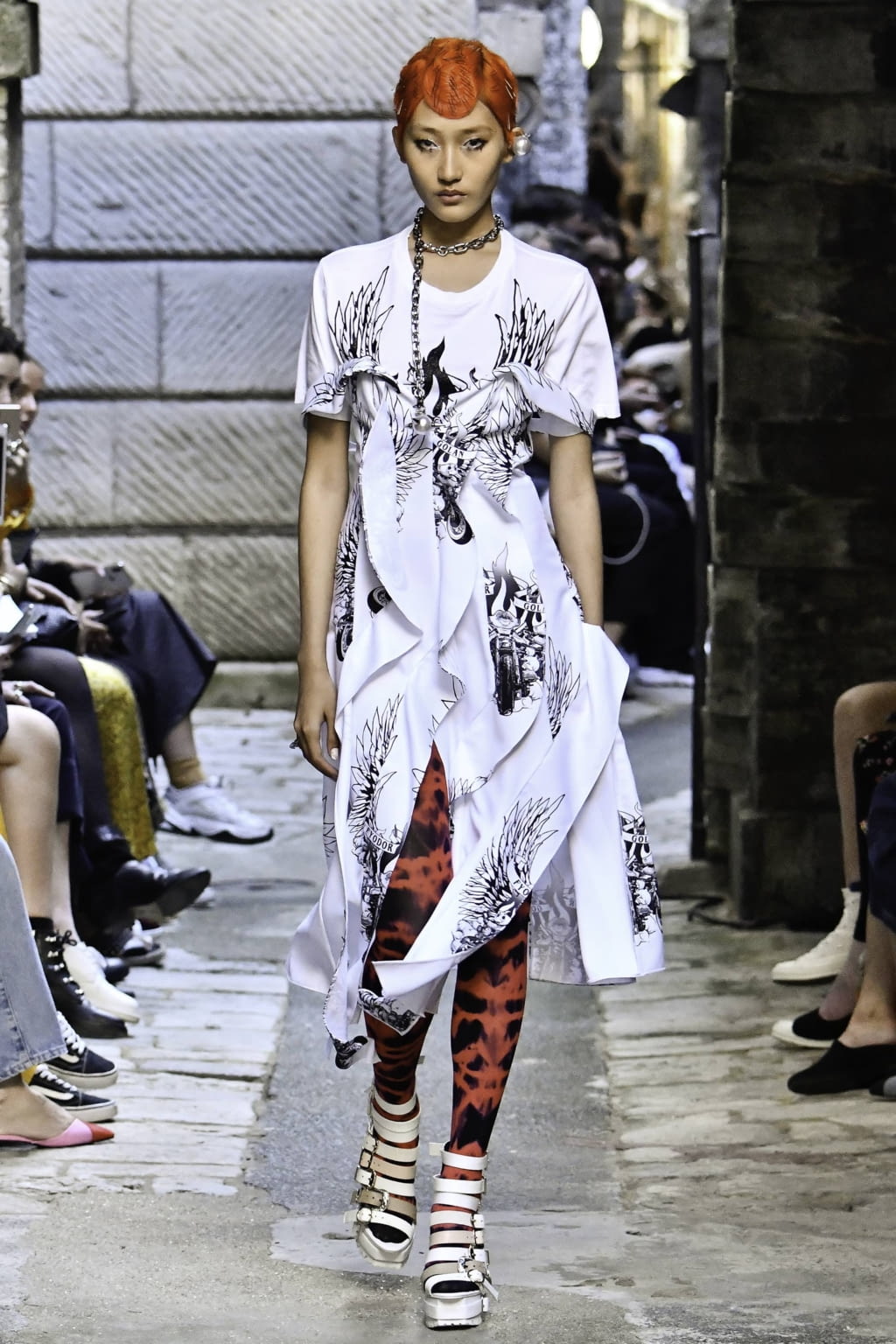 Fashion Week London Spring/Summer 2020 look 15 from the Fyodor Golan collection 女装