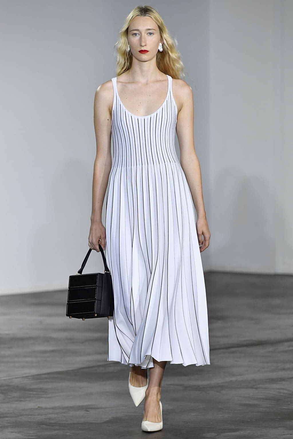 Fashion Week New York Spring/Summer 2019 look 6 from the Gabriela Hearst collection womenswear
