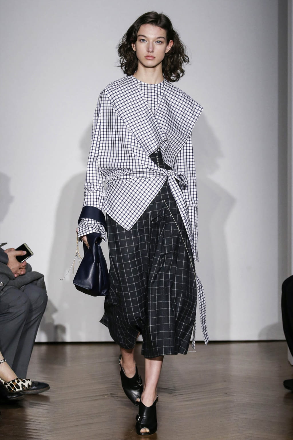 Fashion Week Milan Fall/Winter 2017 look 20 from the Gabriele Colangelo collection womenswear