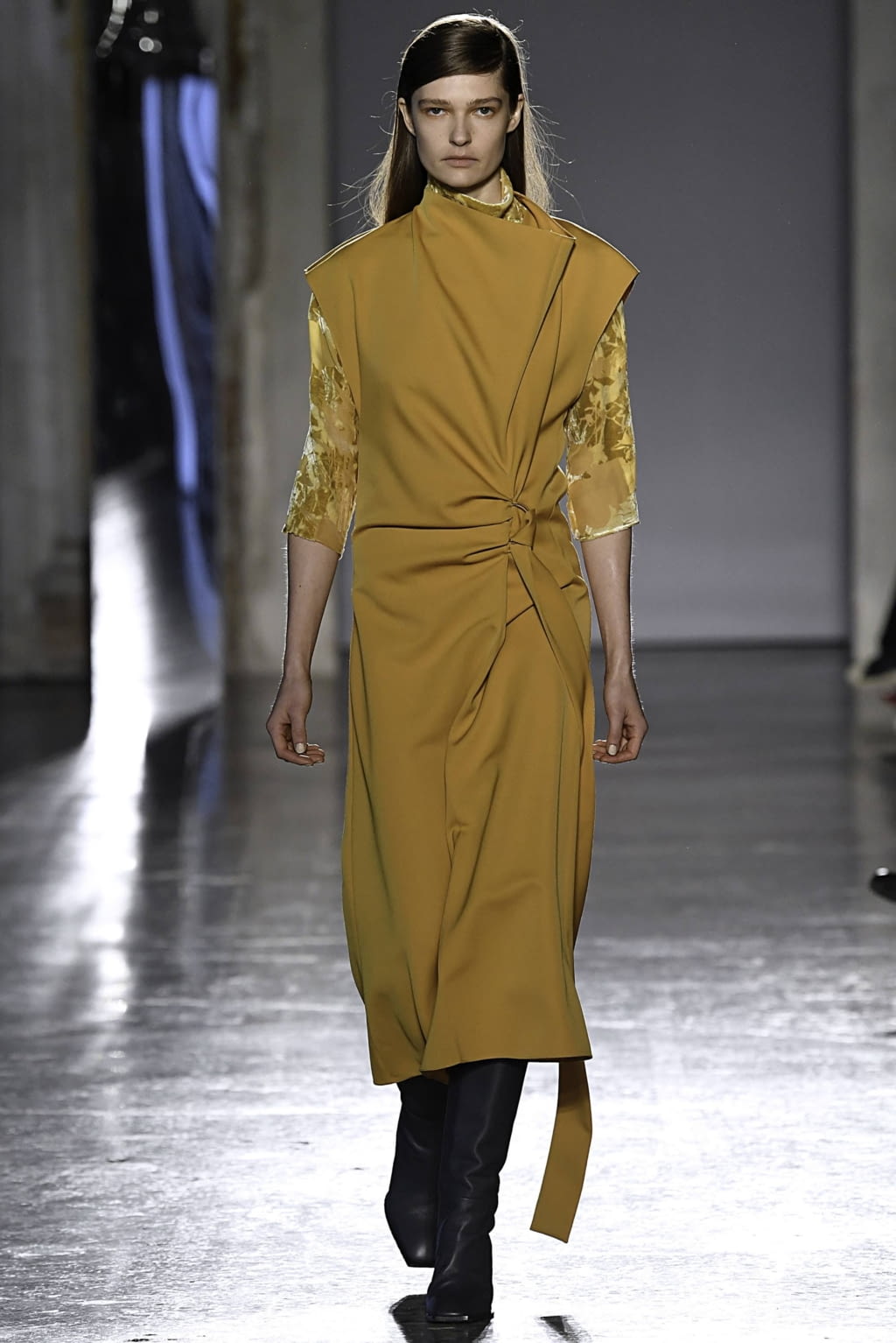 Fashion Week Milan Fall/Winter 2019 look 22 from the Gabriele Colangelo collection womenswear