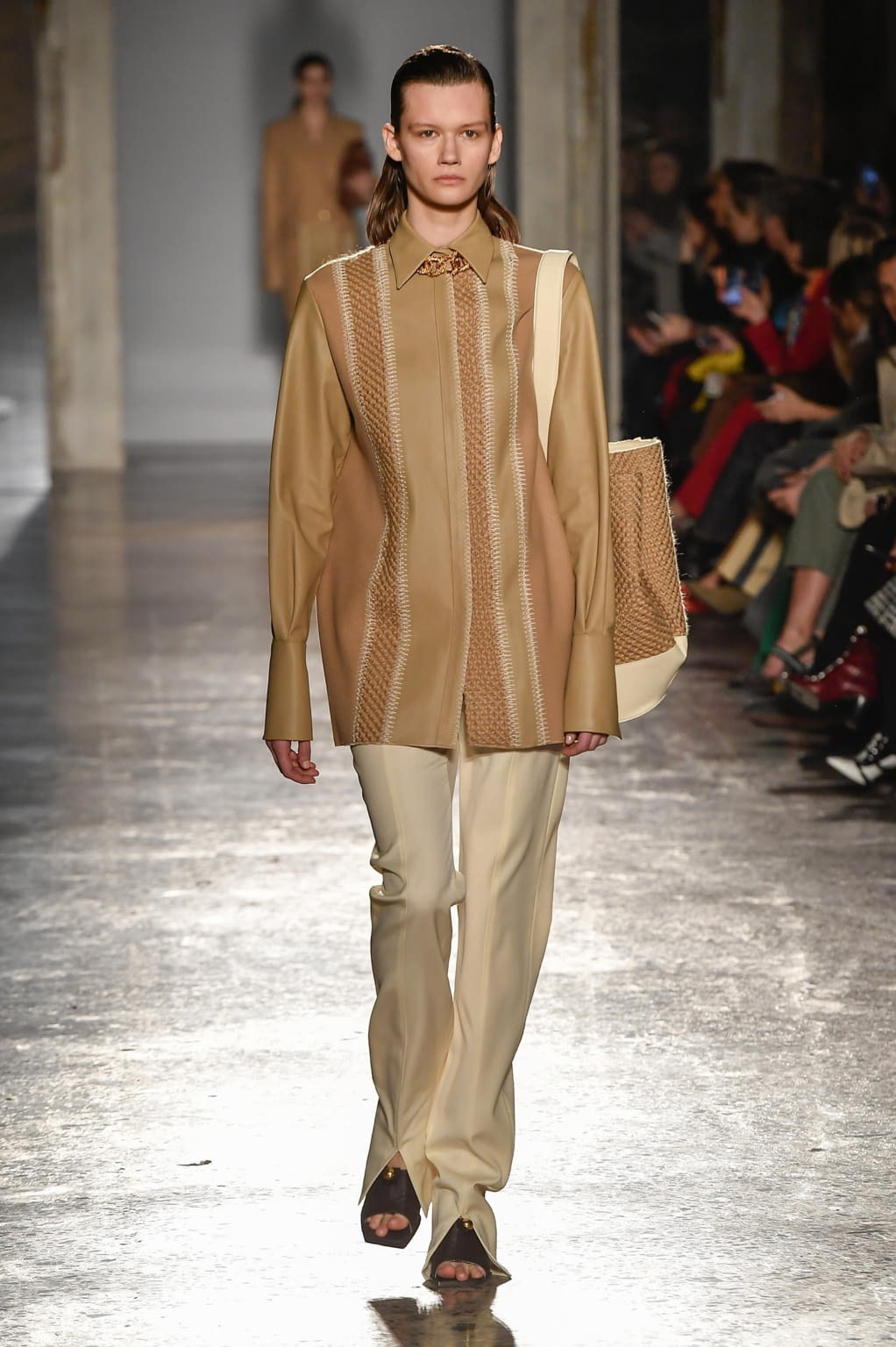 Fashion Week Milan Fall/Winter 2020 look 16 de la collection Gabriele Colangelo womenswear