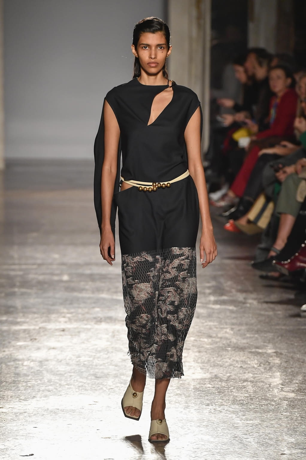 Fashion Week Milan Fall/Winter 2020 look 36 de la collection Gabriele Colangelo womenswear