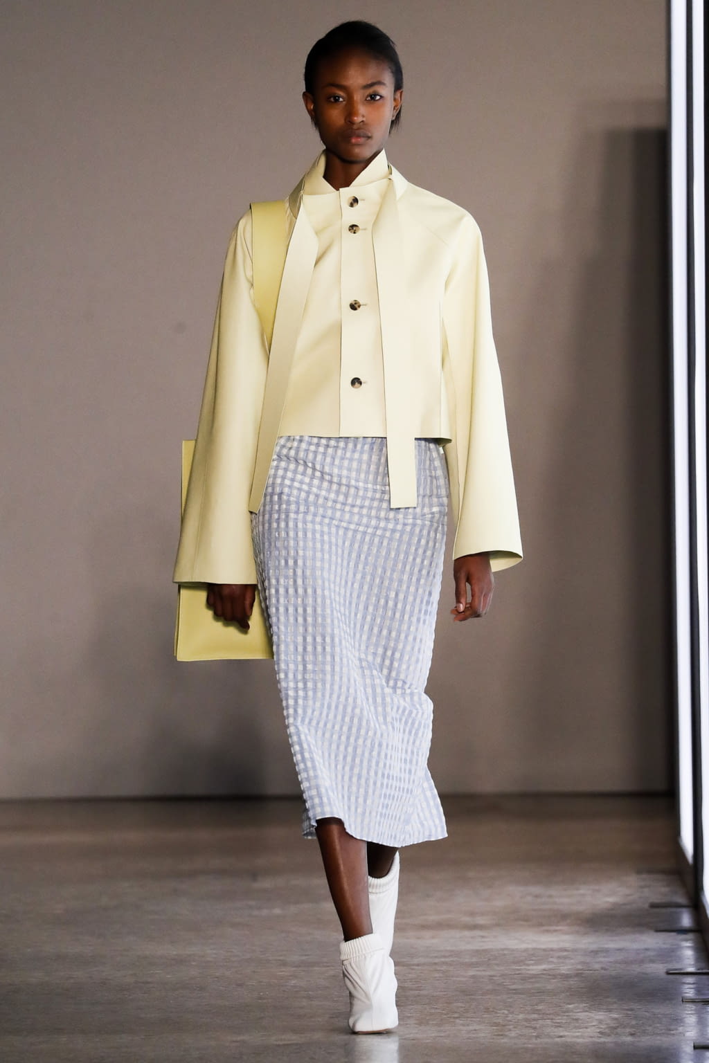Fashion Week Milan Spring/Summer 2018 look 8 from the Gabriele Colangelo collection womenswear