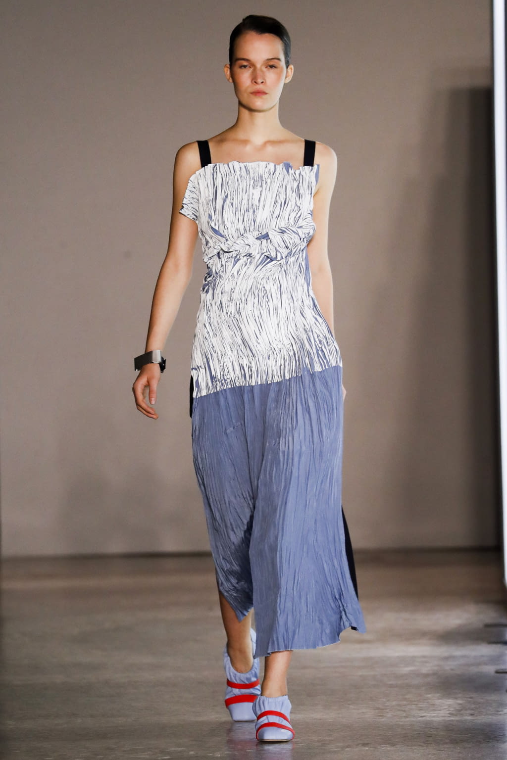 Fashion Week Milan Spring/Summer 2018 look 20 from the Gabriele Colangelo collection 女装