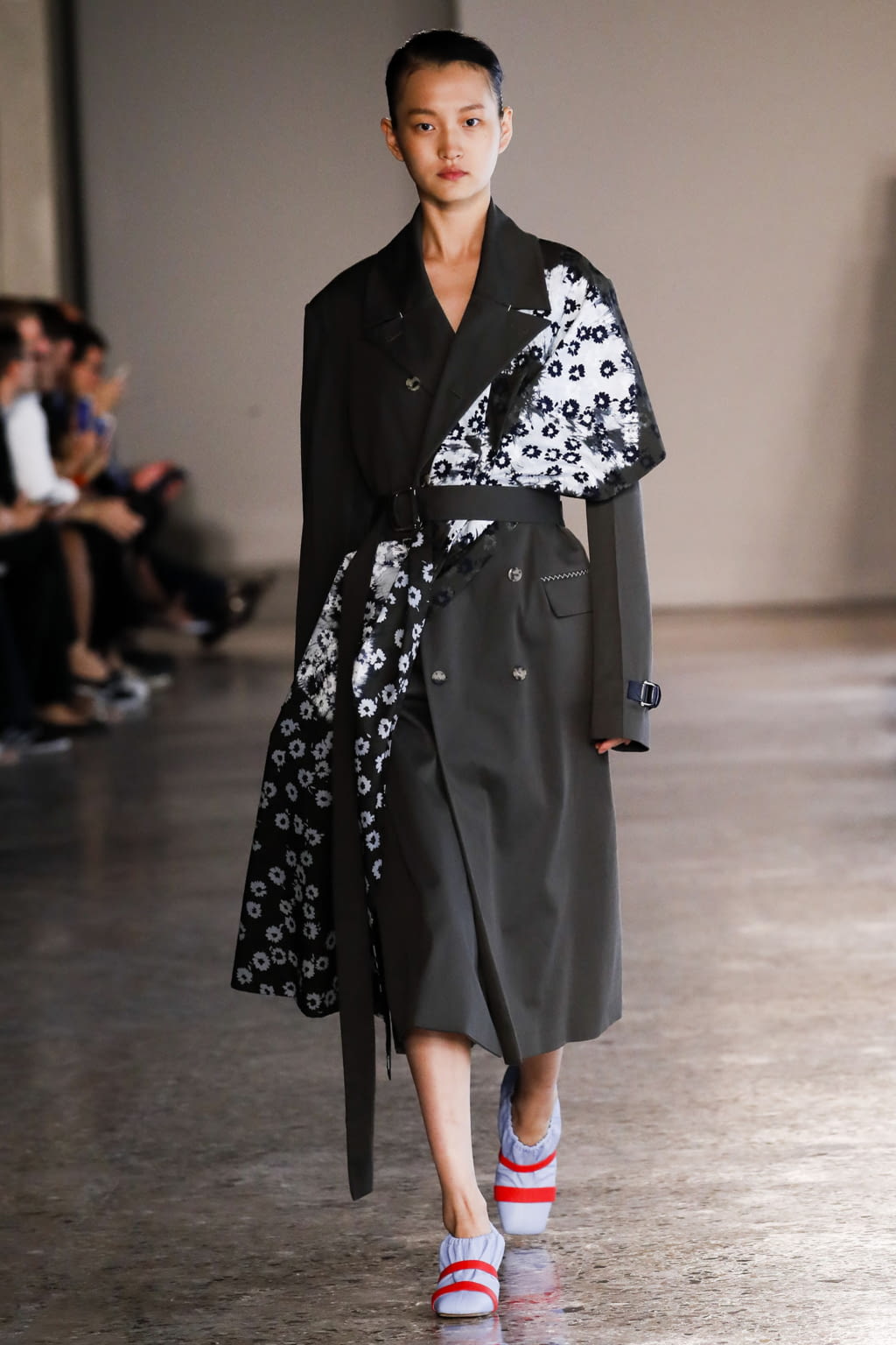 Fashion Week Milan Spring/Summer 2018 look 25 from the Gabriele Colangelo collection womenswear