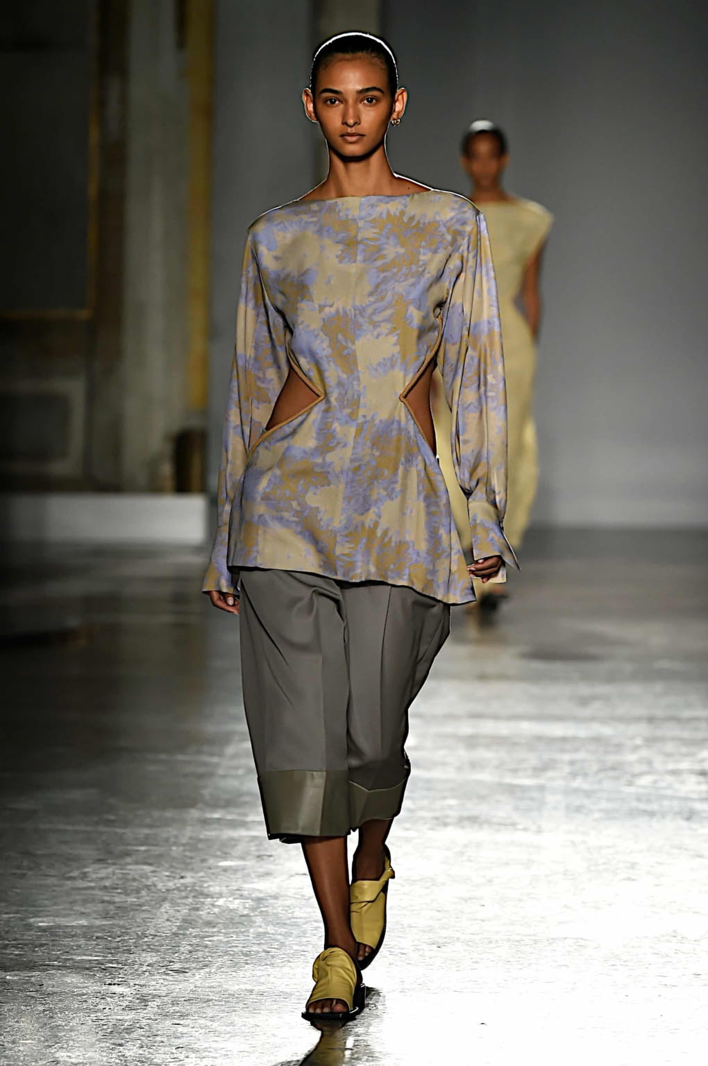 Fashion Week Milan Spring/Summer 2020 look 32 de la collection Gabriele Colangelo womenswear
