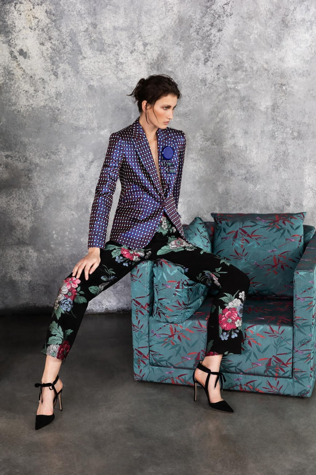 Fashion Week Milan Pre-Fall 2019 look 9 from the Giorgio Armani collection womenswear