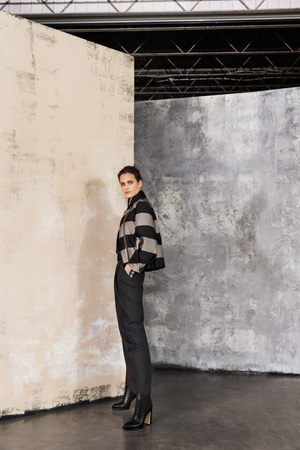 Fashion Week Milan Pre-Fall 2019 look 21 from the Giorgio Armani collection womenswear