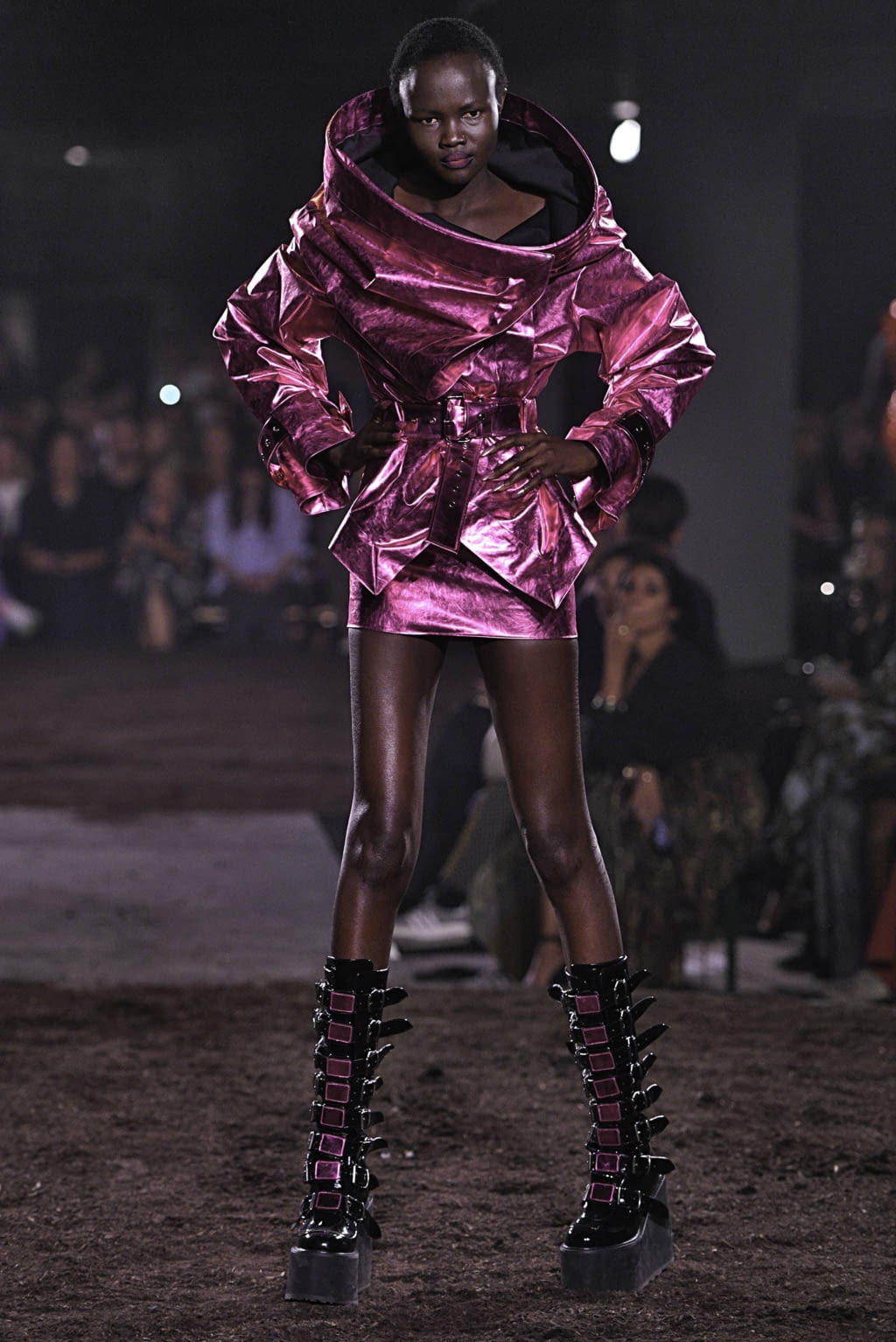 Fashion Week London Spring/Summer 2019 look 31 from the Gareth Pugh collection womenswear
