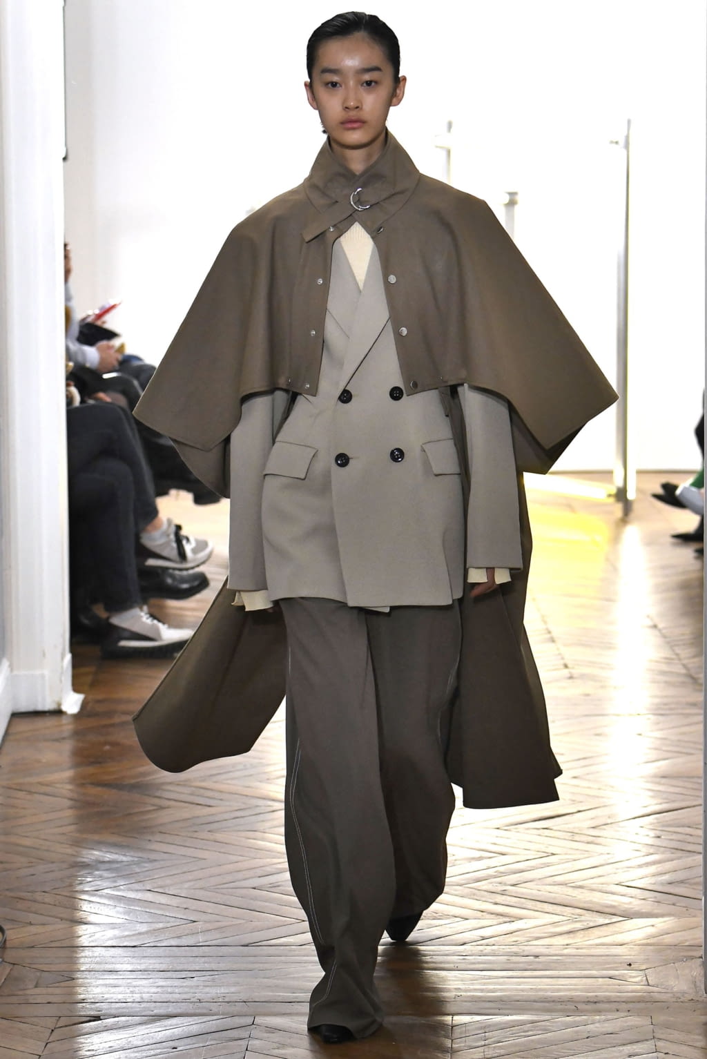 Fashion Week Paris Fall/Winter 2019 look 8 from the GAUCHERE collection 女装