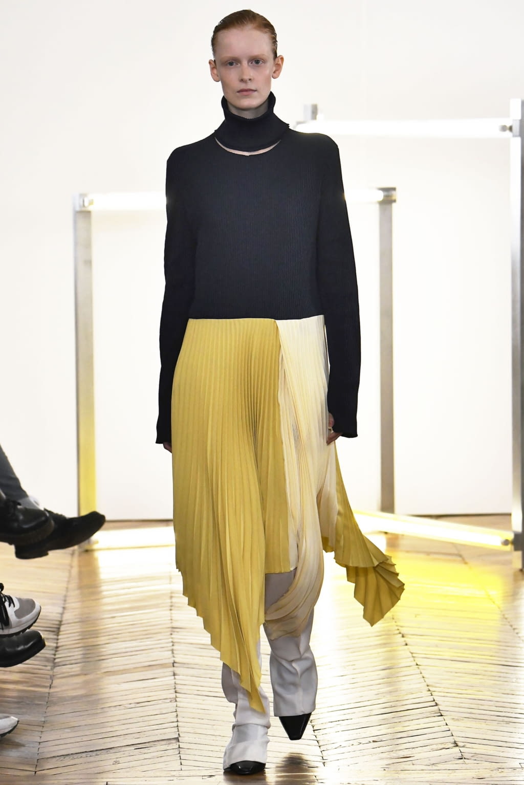 Fashion Week Paris Fall/Winter 2019 look 12 from the GAUCHERE collection womenswear