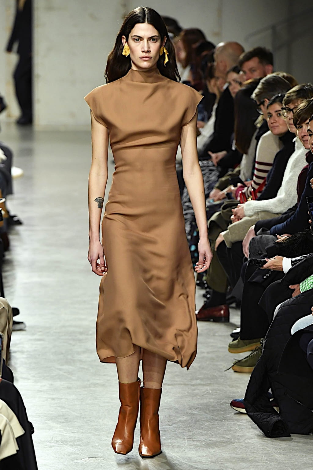 Fashion Week Paris Fall/Winter 2020 look 23 de la collection GAUCHERE womenswear