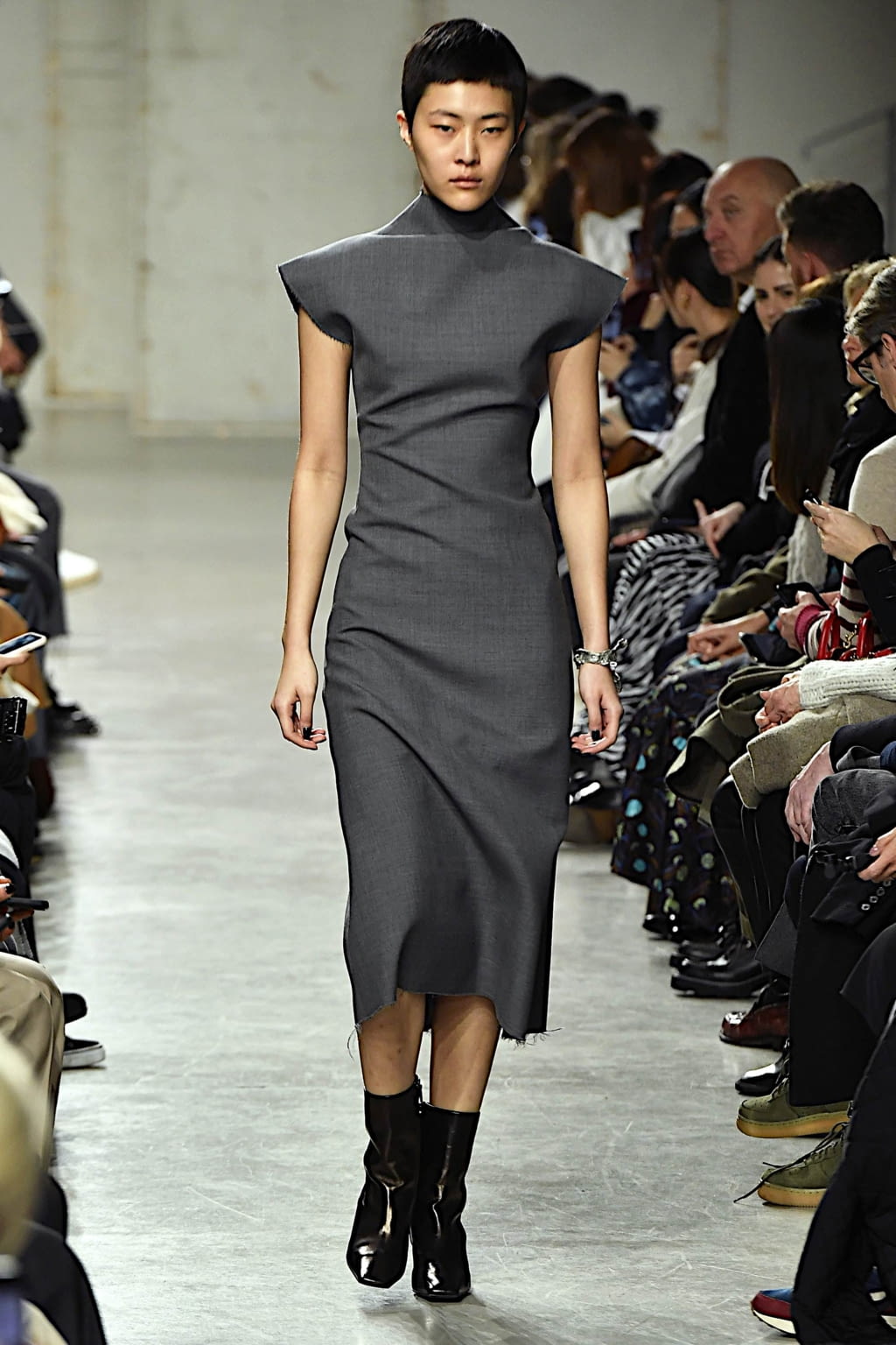 Fashion Week Paris Fall/Winter 2020 look 25 de la collection GAUCHERE womenswear