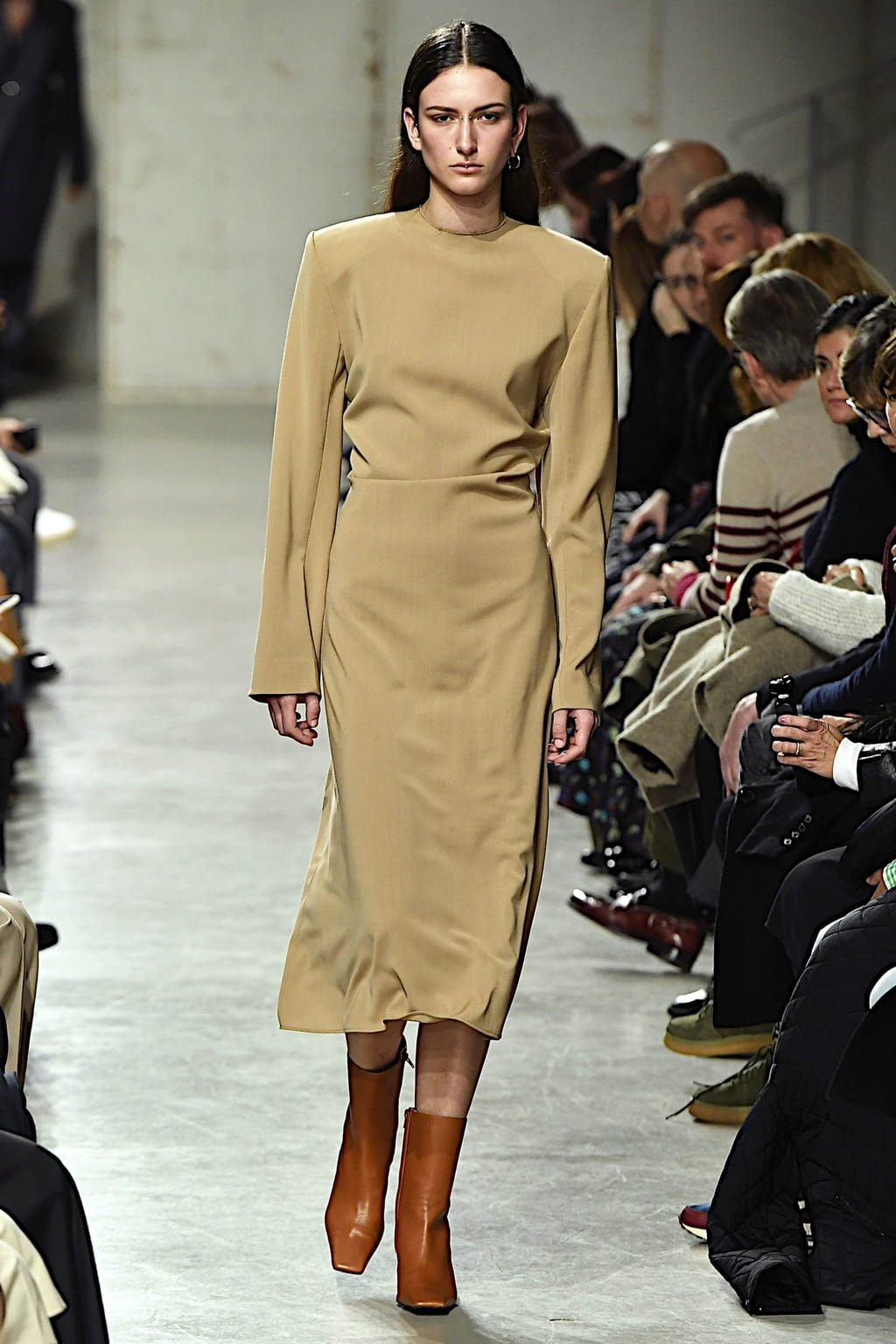 Fashion Week Paris Fall/Winter 2020 look 28 from the GAUCHERE collection 女装