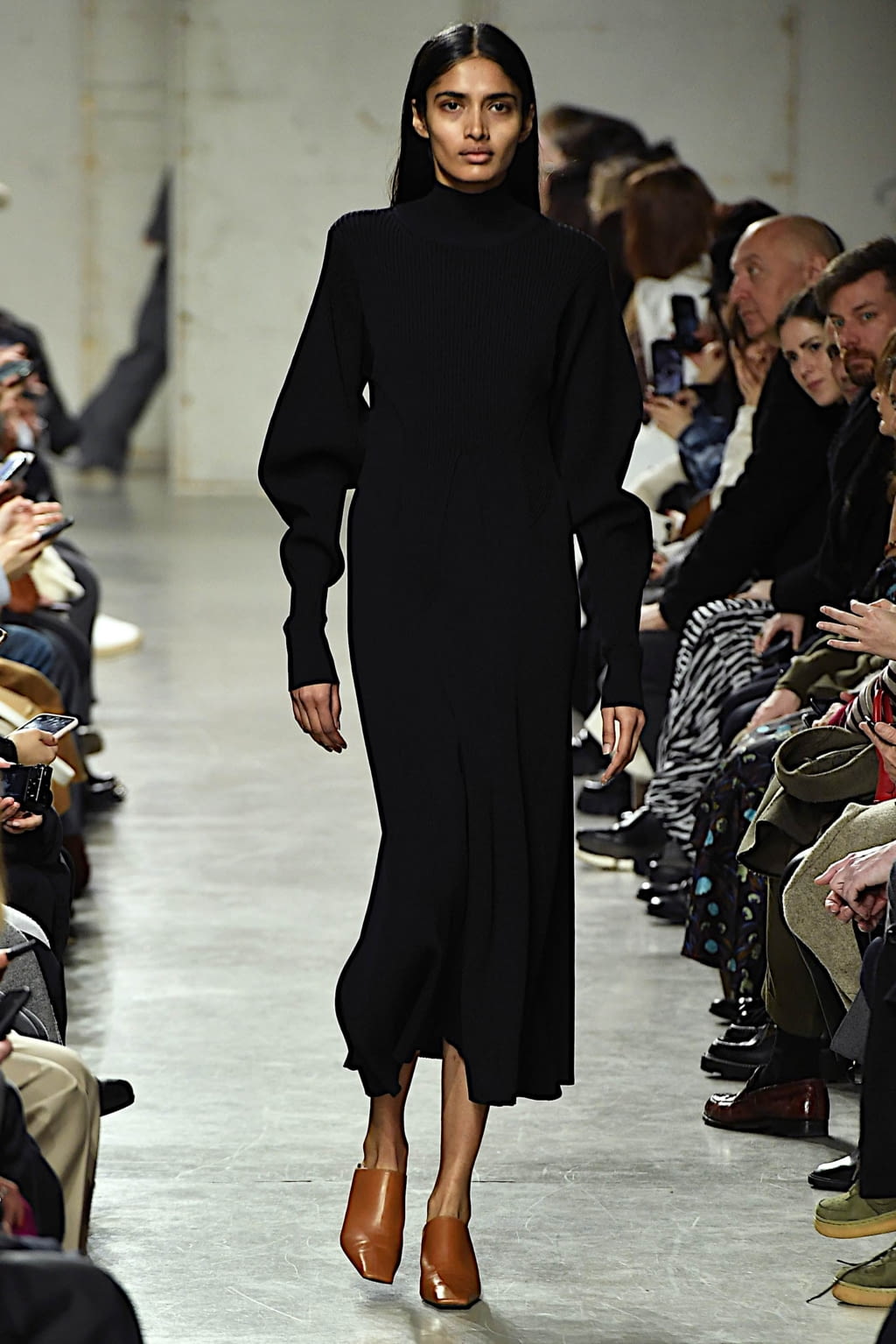Fashion Week Paris Fall/Winter 2020 look 32 from the GAUCHERE collection womenswear