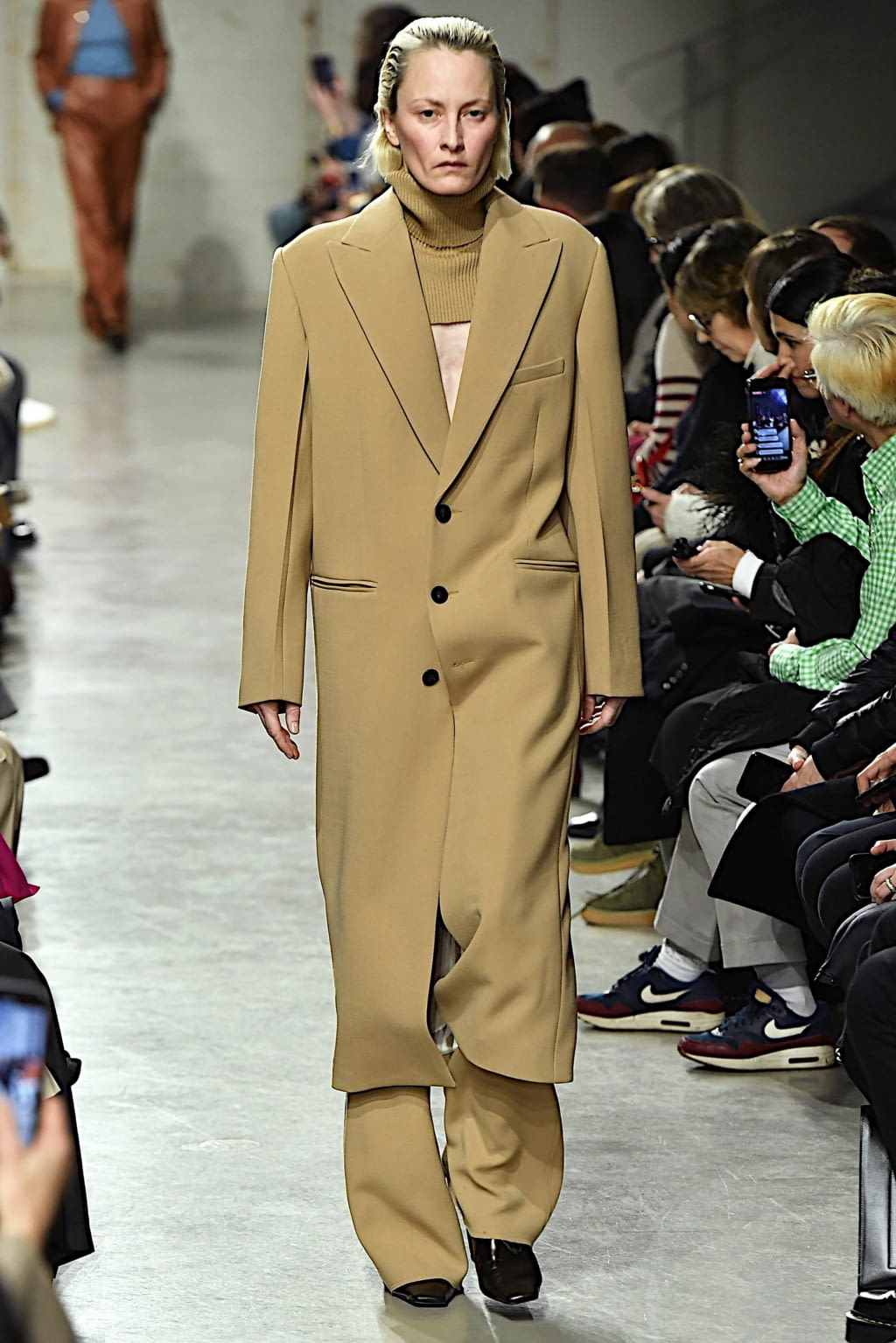 Fashion Week Paris Fall/Winter 2020 look 35 from the GAUCHERE collection womenswear