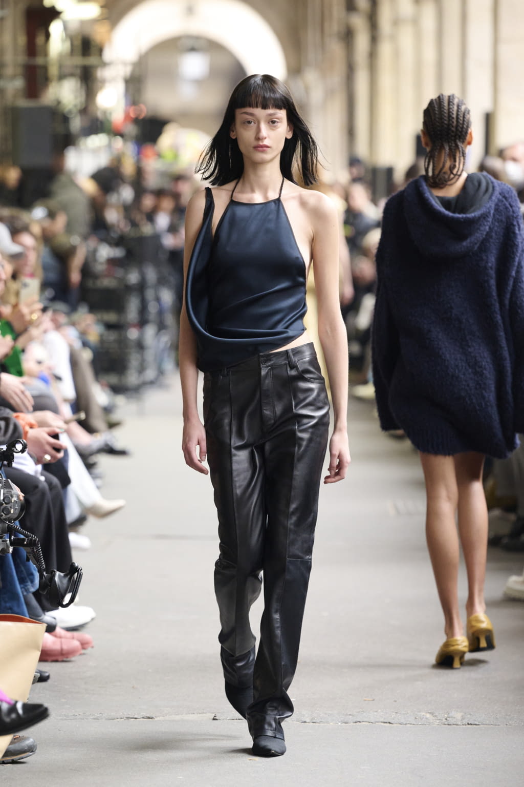 Fashion Week Paris Fall/Winter 2022 look 13 de la collection GAUCHERE womenswear