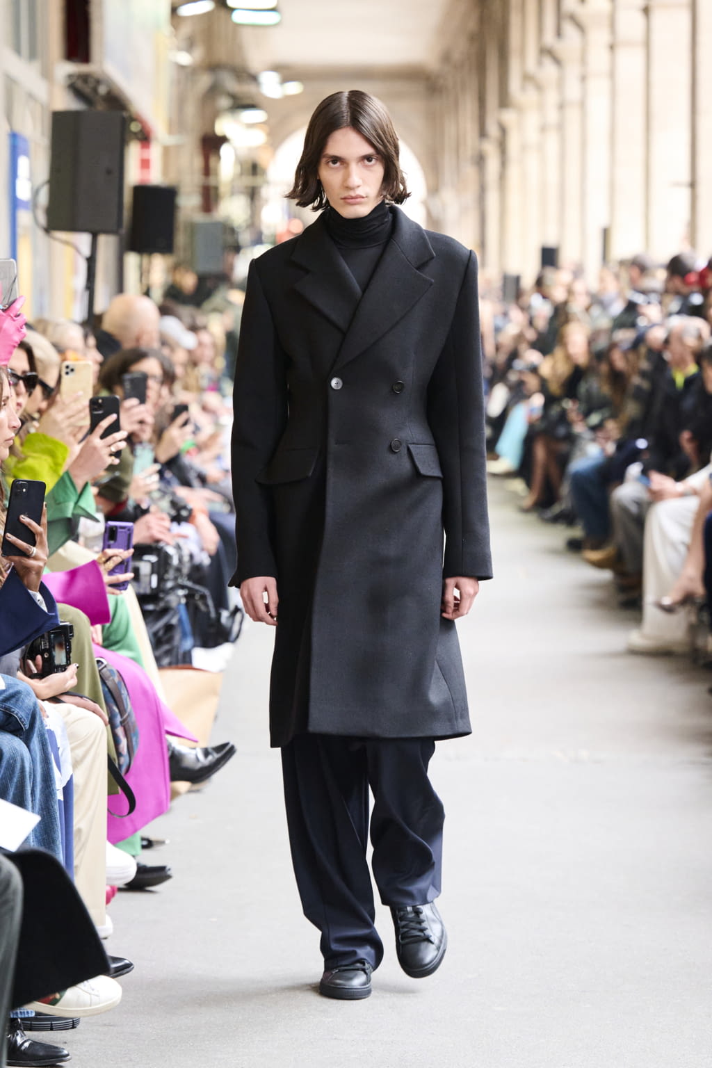 Fashion Week Paris Fall/Winter 2022 look 30 from the GAUCHERE collection womenswear