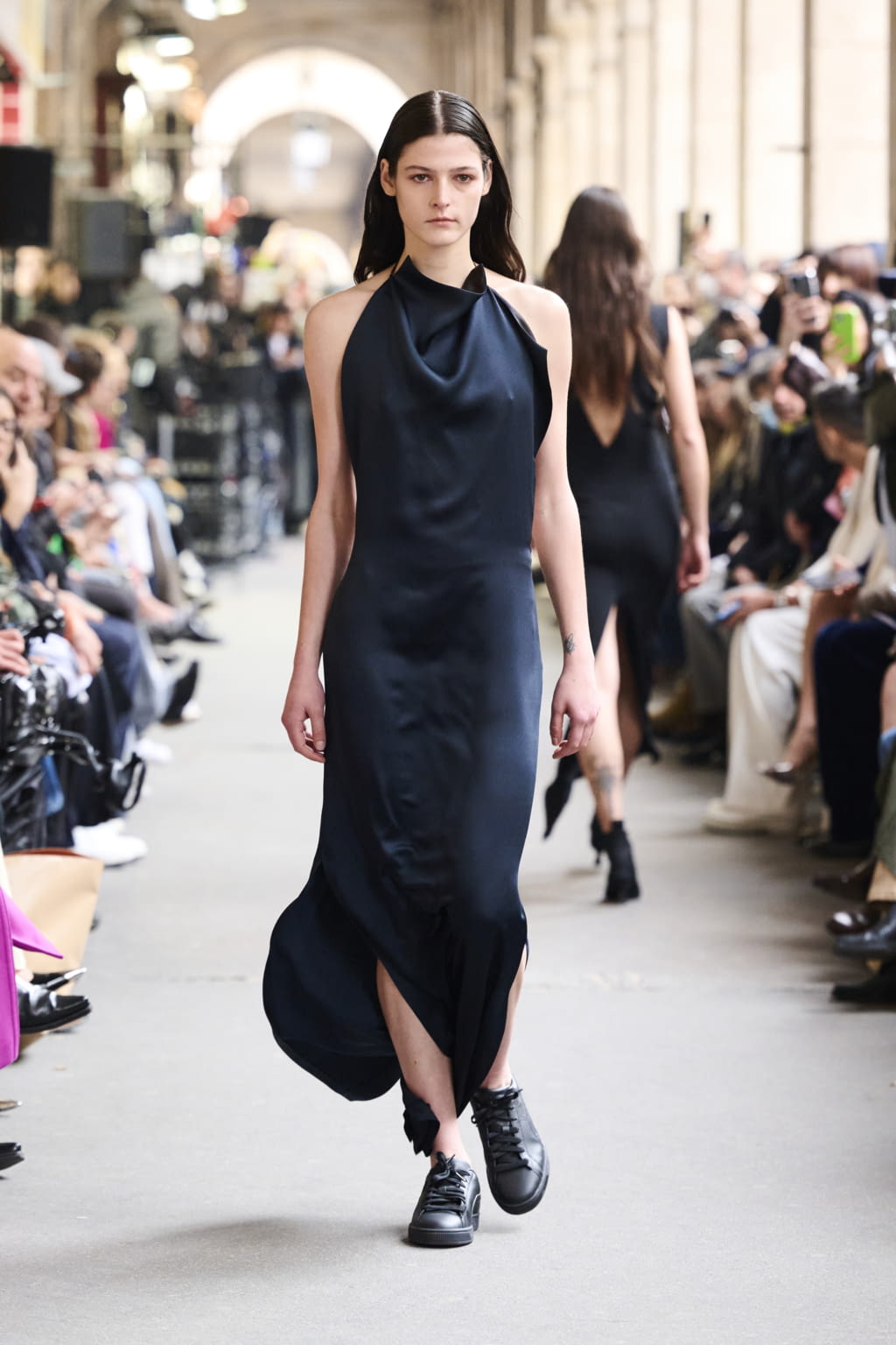 Fashion Week Paris Fall/Winter 2022 look 35 de la collection GAUCHERE womenswear
