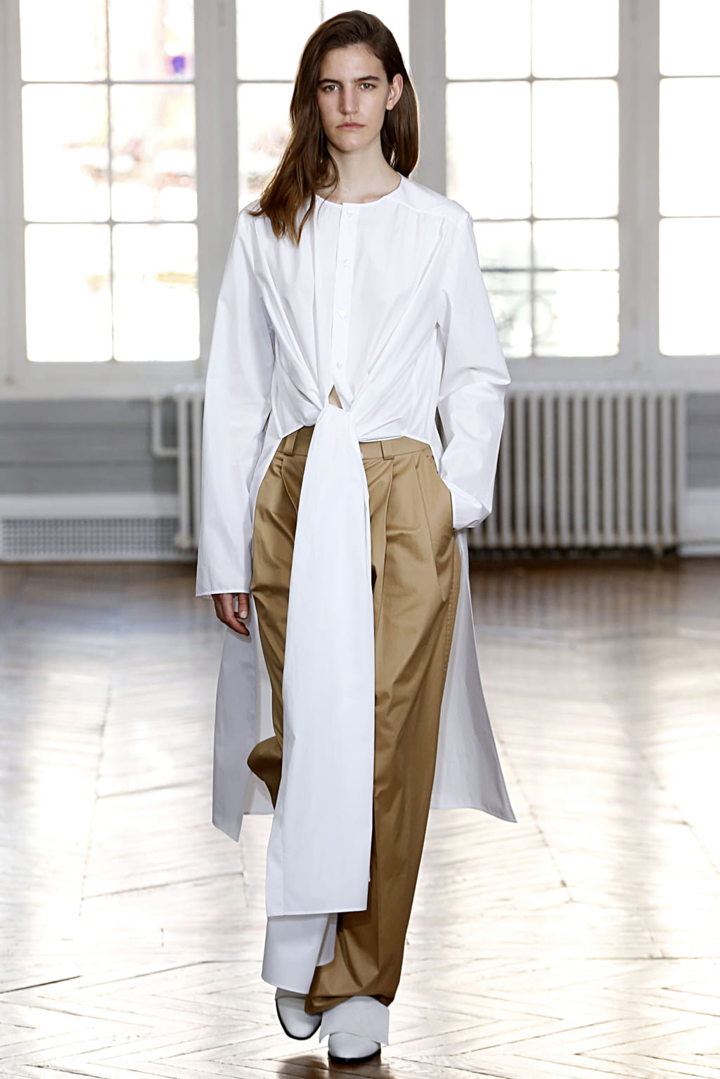Fashion Week Paris Spring/Summer 2019 look 7 from the GAUCHERE collection womenswear