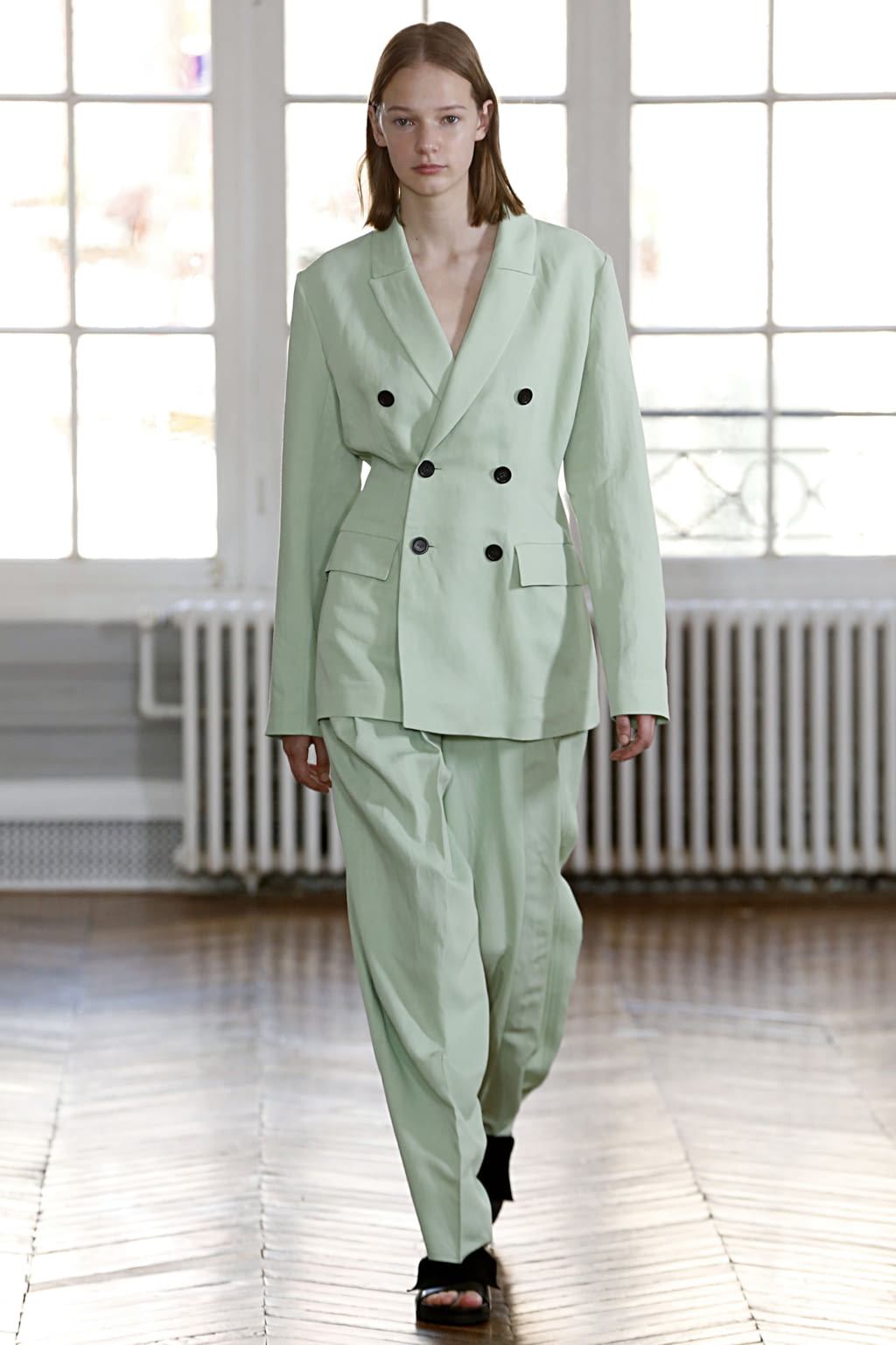 Fashion Week Paris Spring/Summer 2019 look 11 from the GAUCHERE collection 女装