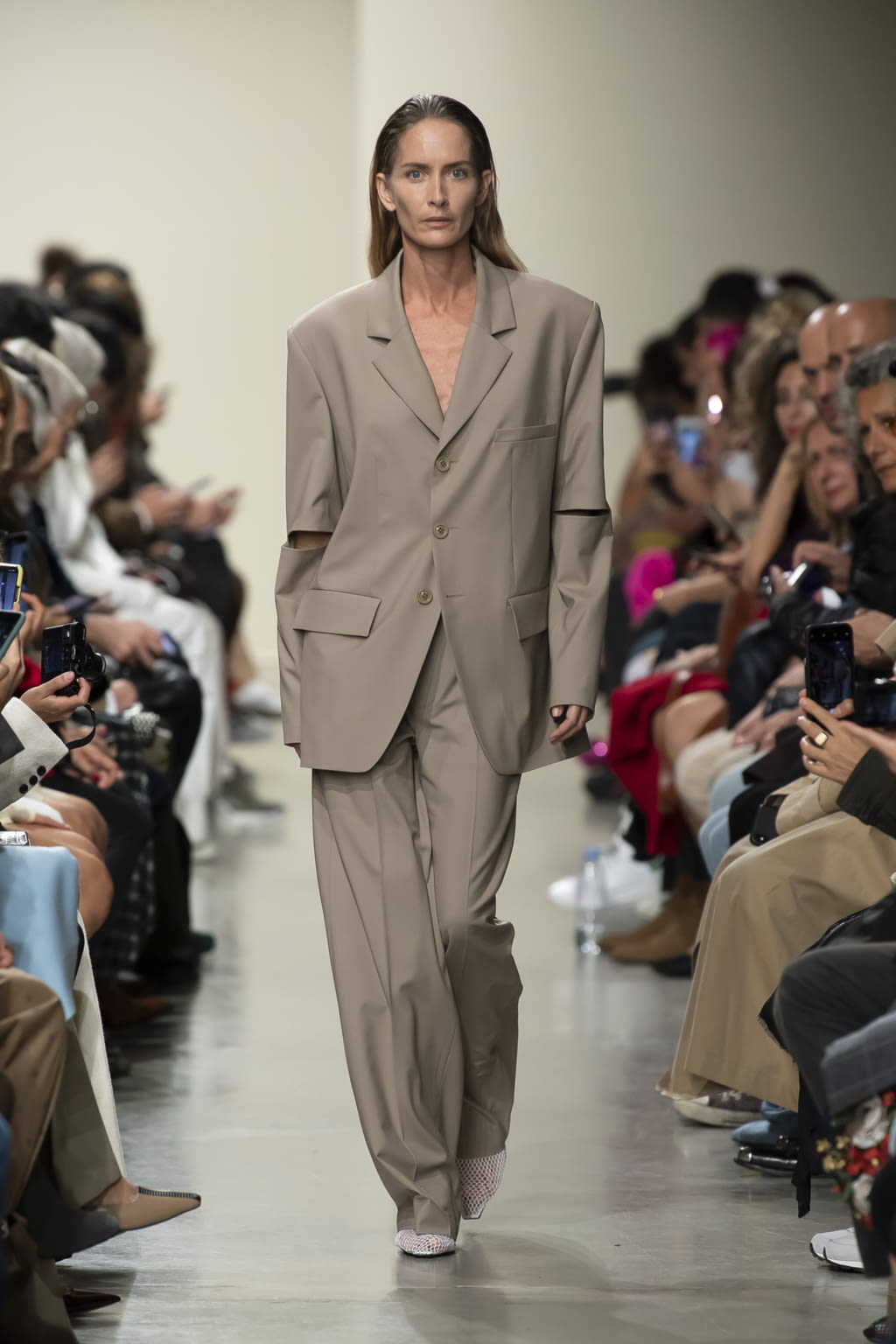 Fashion Week Paris Spring/Summer 2020 look 1 from the GAUCHERE collection womenswear