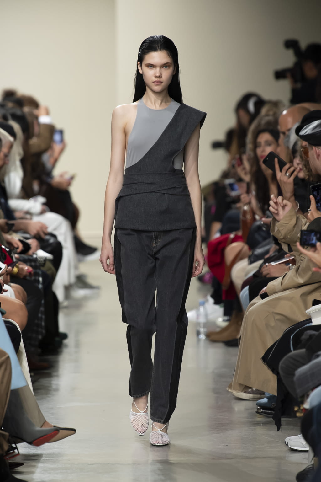 Fashion Week Paris Spring/Summer 2020 look 13 from the GAUCHERE collection 女装