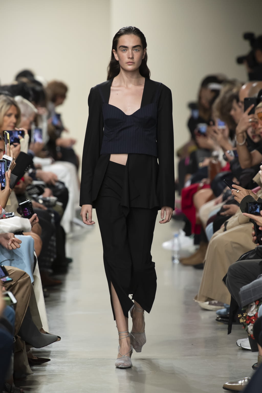 Fashion Week Paris Spring/Summer 2020 look 3 from the GAUCHERE collection 女装