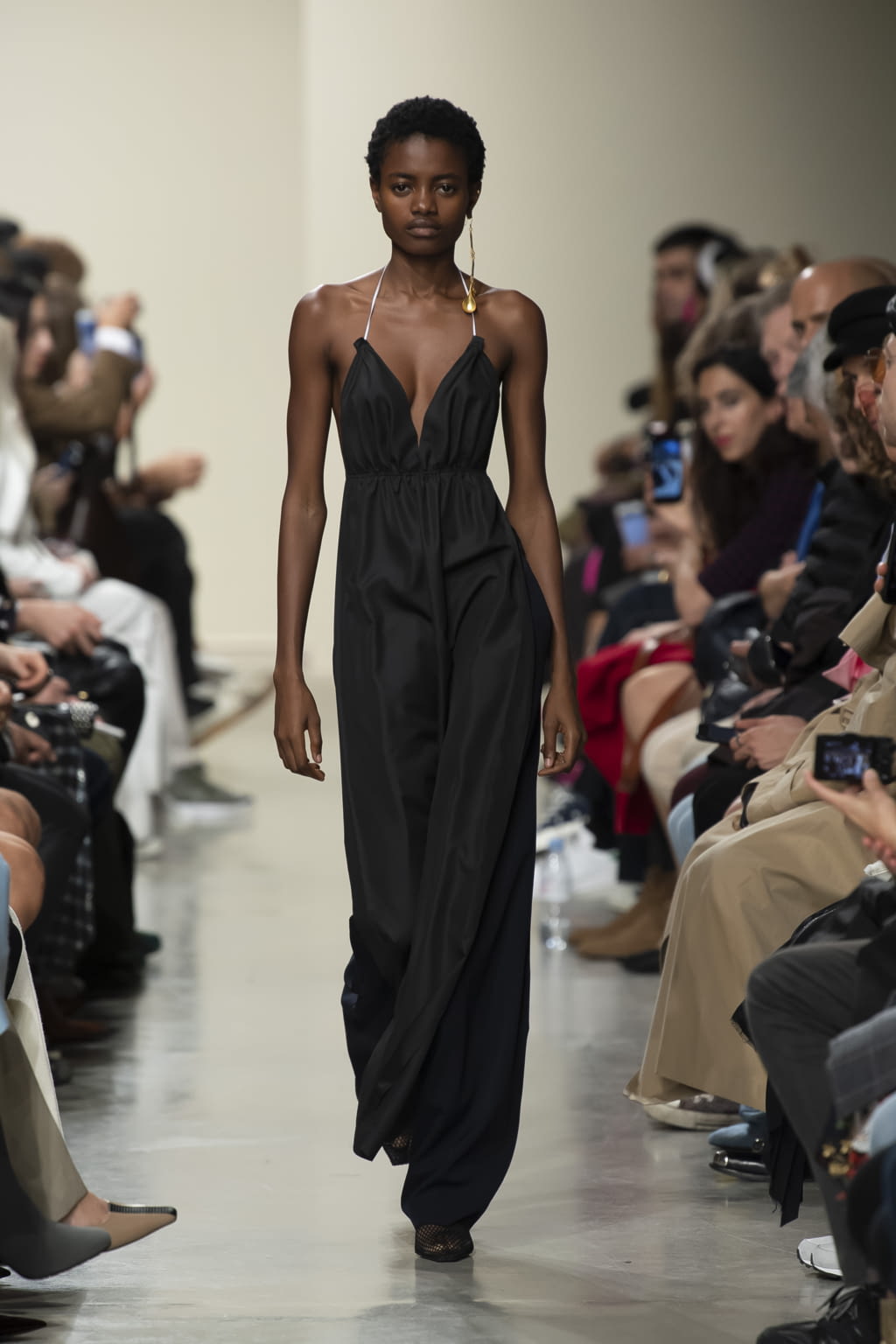 Fashion Week Paris Spring/Summer 2020 look 7 from the GAUCHERE collection womenswear