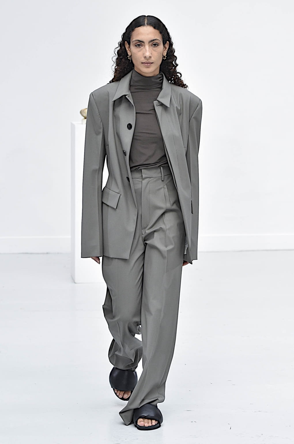 Fashion Week Paris Spring/Summer 2021 look 3 from the GAUCHERE collection 女装