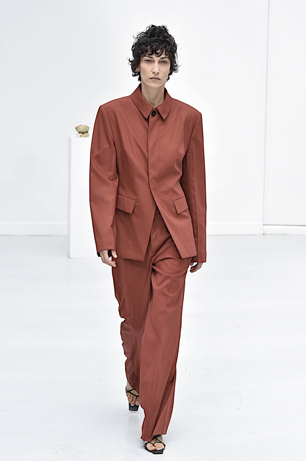Fashion Week Paris Spring/Summer 2021 look 11 from the GAUCHERE collection 女装