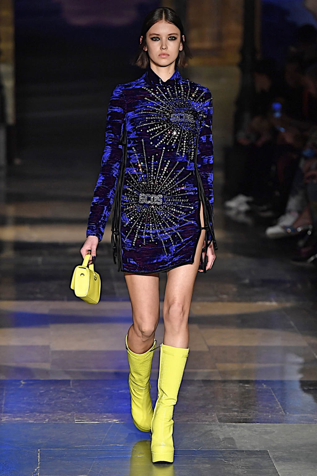 Fashion Week Milan Fall/Winter 2020 look 21 de la collection GCDS womenswear