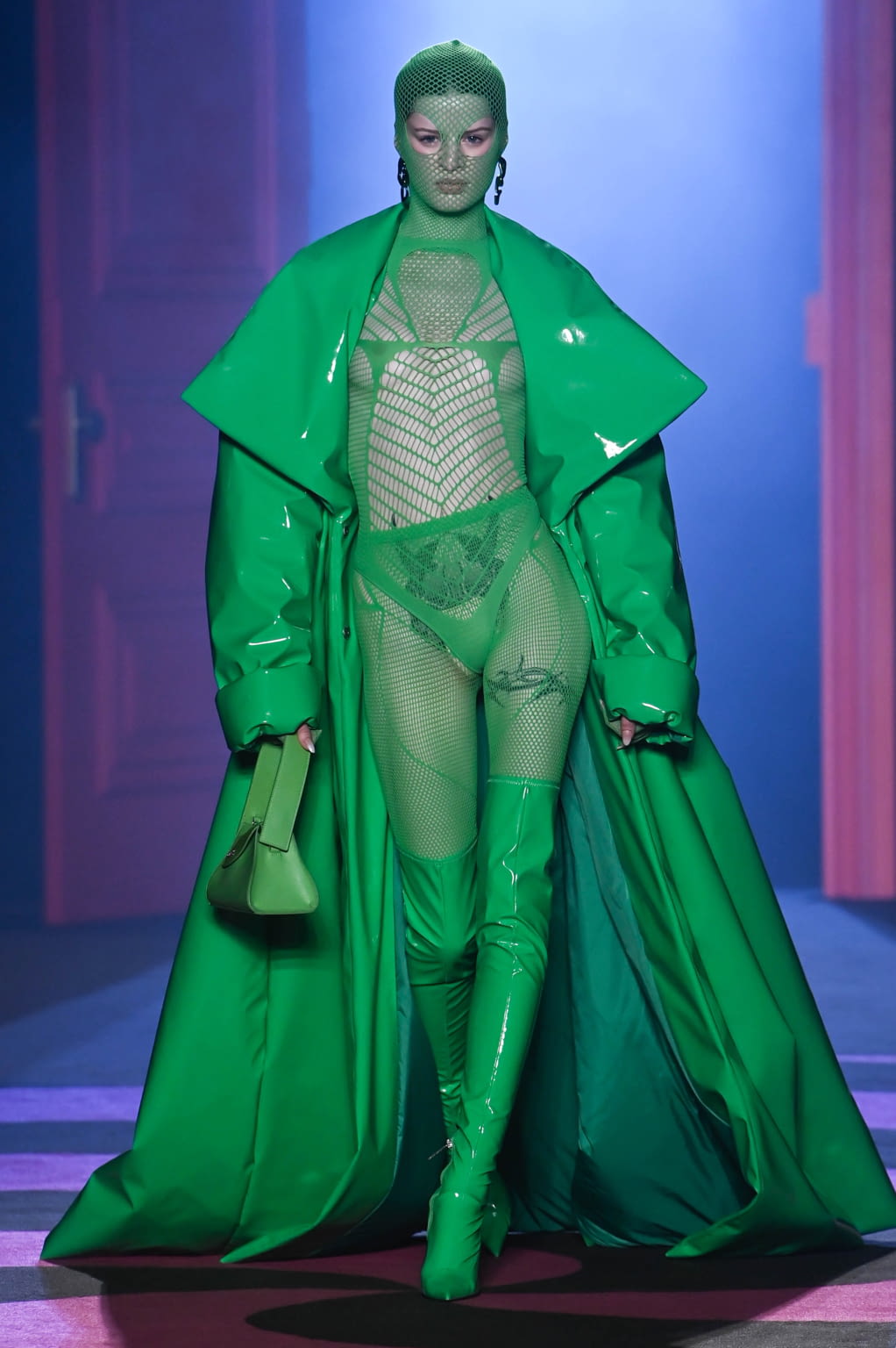 Fashion Week Milan Fall/Winter 2022 look 41 de la collection GCDS womenswear