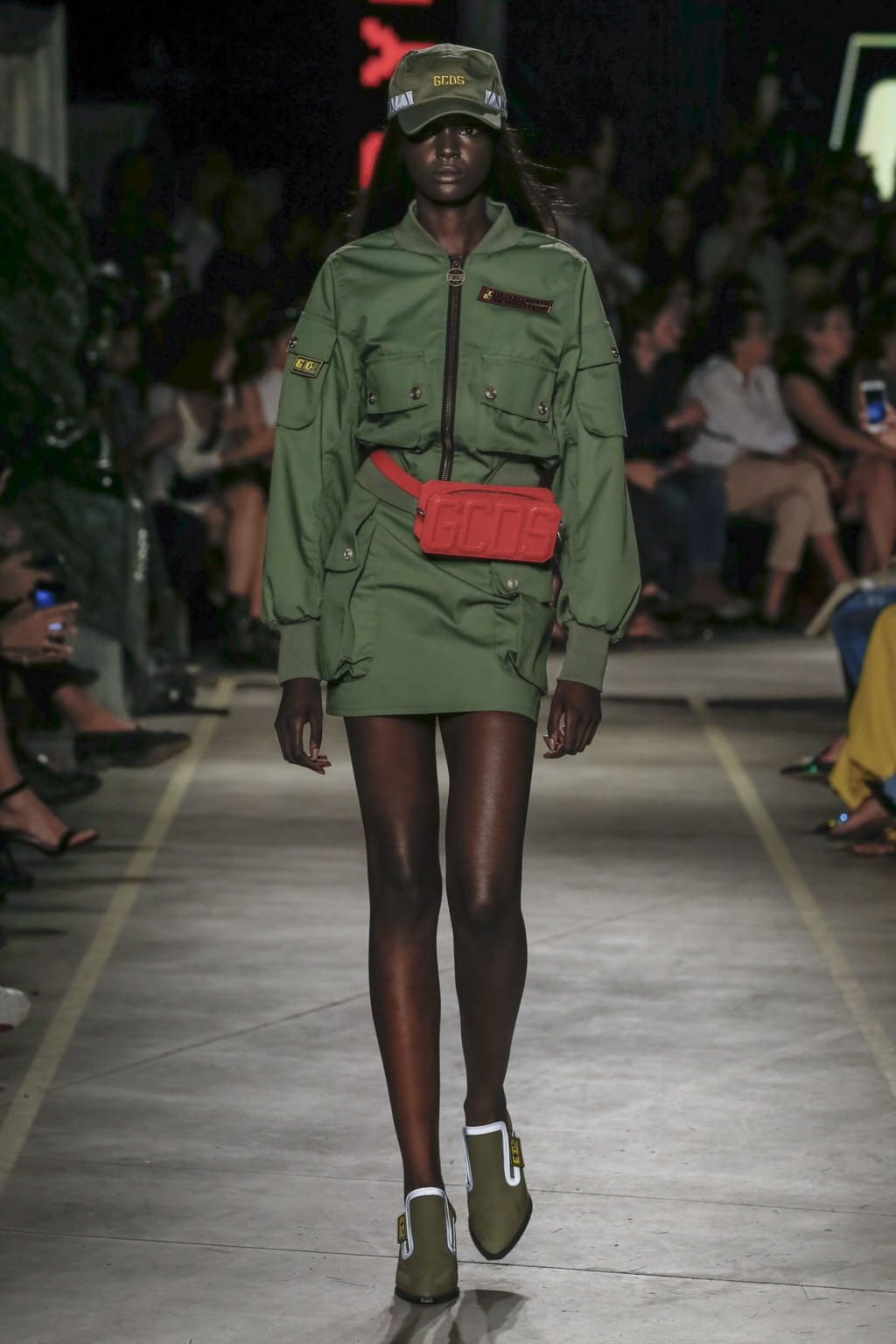 Fashion Week Milan Spring/Summer 2019 look 1 from the GCDS collection 女装
