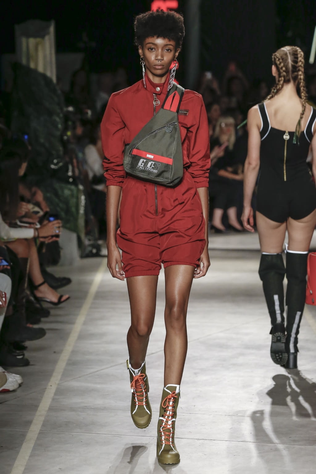 Fashion Week Milan Spring/Summer 2019 look 10 from the GCDS collection 女装