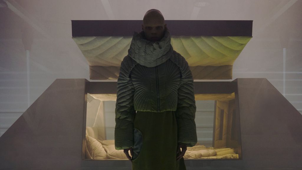 Fashion Week London Fall/Winter 2023 look 12 from the Moncler Genius collection womenswear